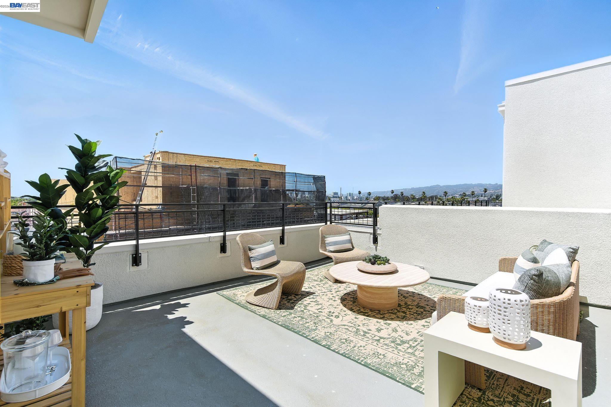 Detail Gallery Image 28 of 29 For 1937 Grand Street, Alameda,  CA 94501 - 2 Beds | 2/1 Baths