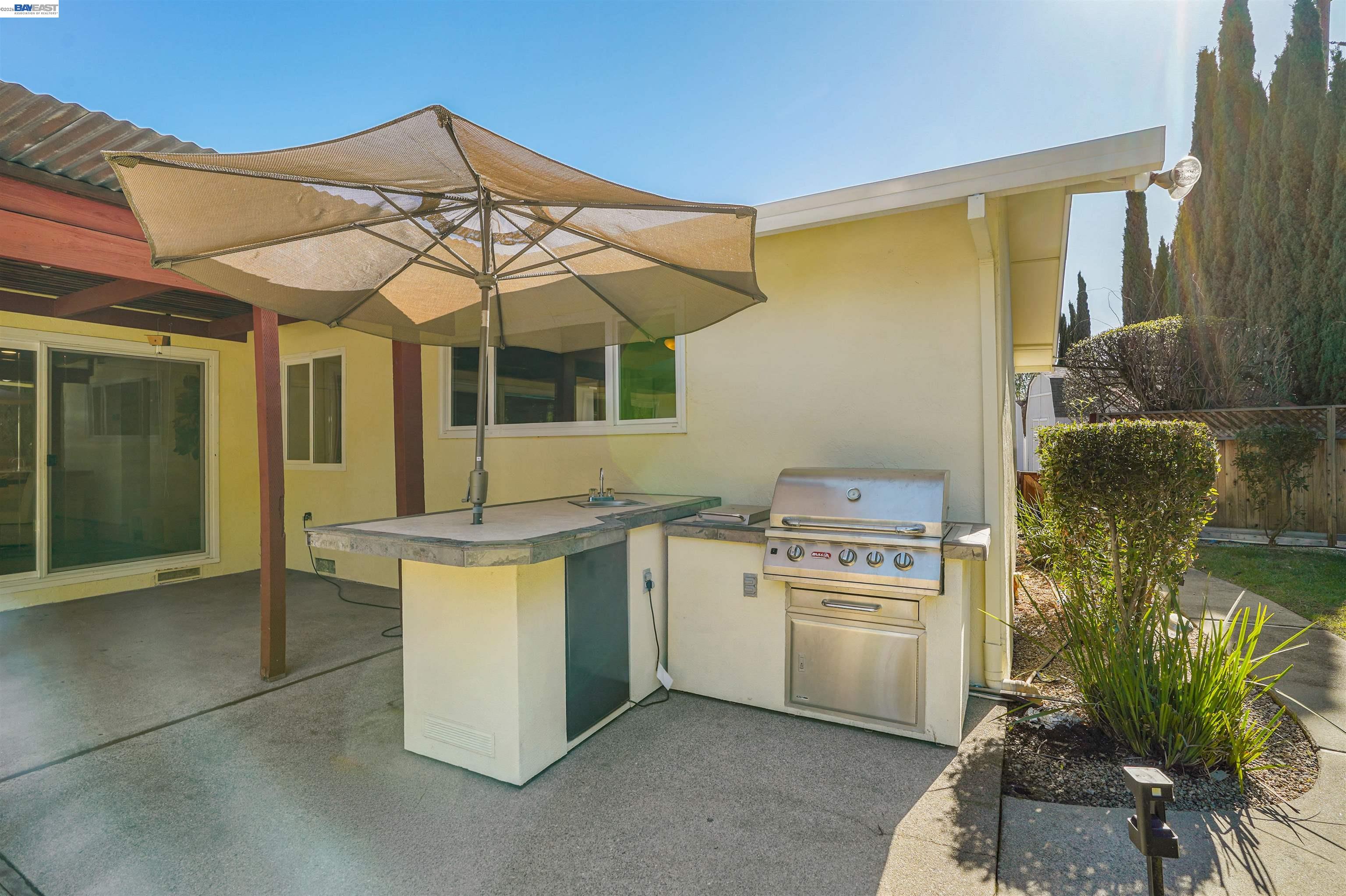 Detail Gallery Image 6 of 55 For 1349 Evans Pl, Livermore,  CA 94550 - 5 Beds | 2 Baths