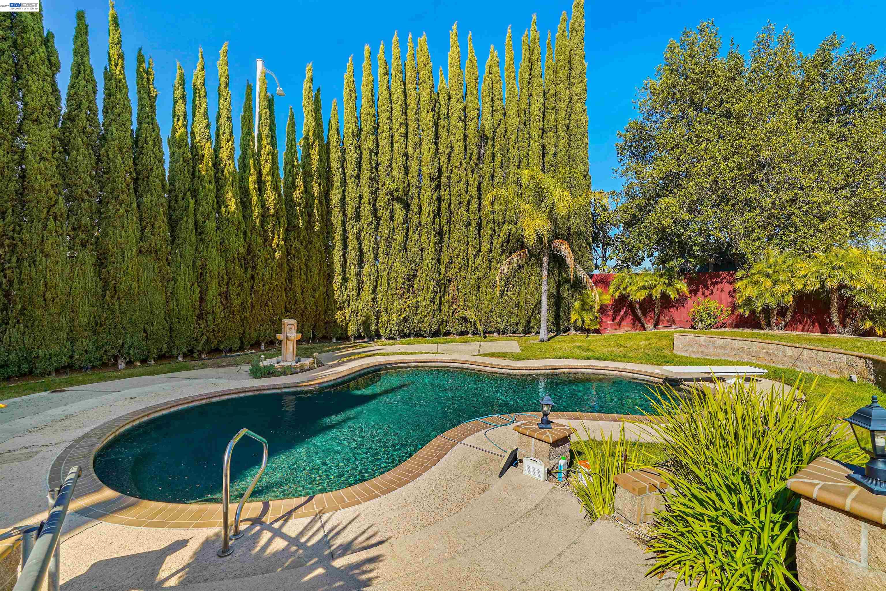 Detail Gallery Image 8 of 55 For 1349 Evans Pl, Livermore,  CA 94550 - 5 Beds | 2 Baths