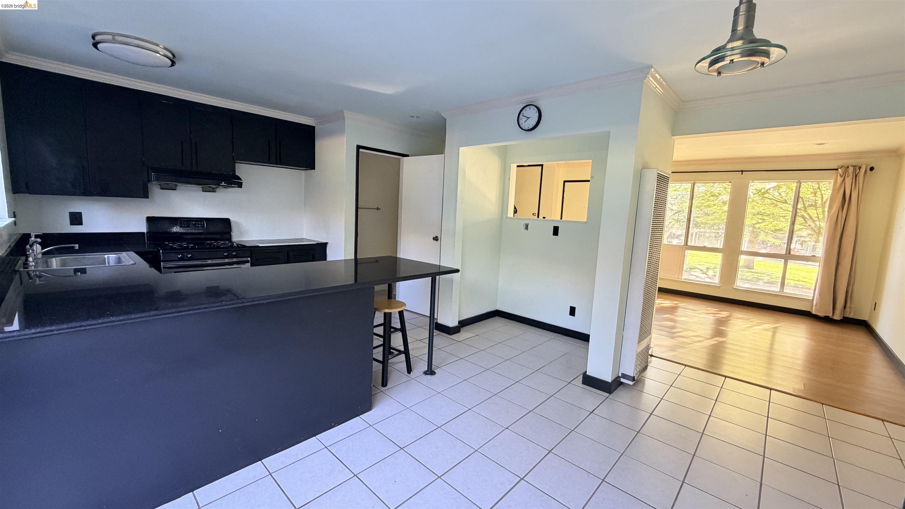 Photo #9: 41126524 Listing: Photo #9