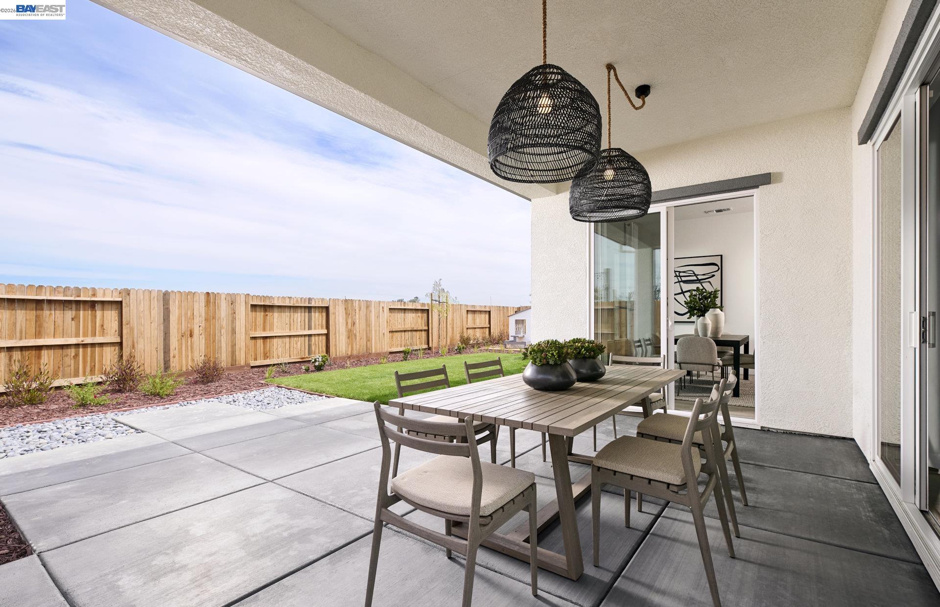 Detail Gallery Image 3 of 15 For Teak Ave, Manteca,  CA 95337 - 5 Beds | 4 Baths