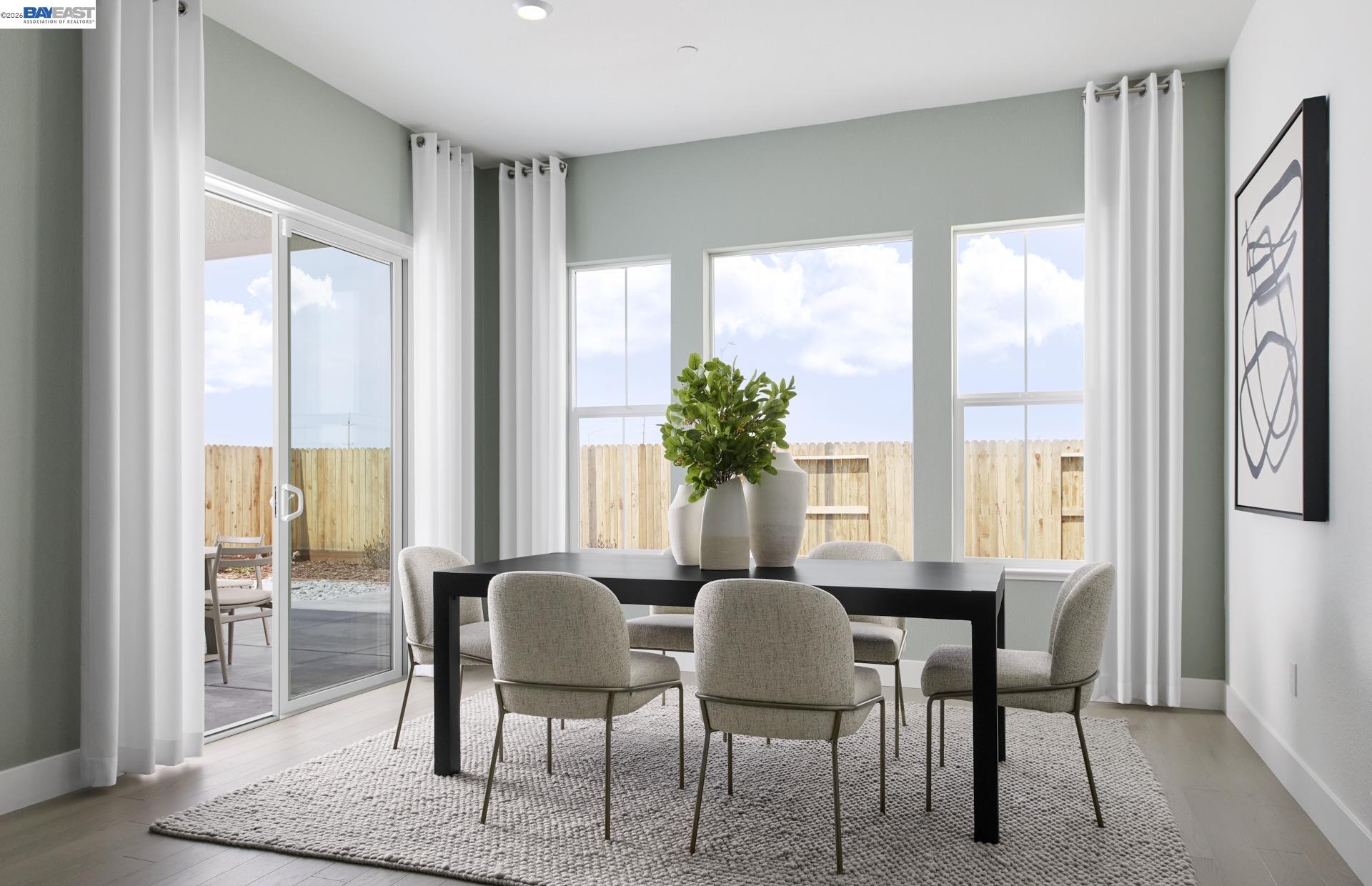 Detail Gallery Image 4 of 15 For Teak Ave, Manteca,  CA 95337 - 5 Beds | 4 Baths