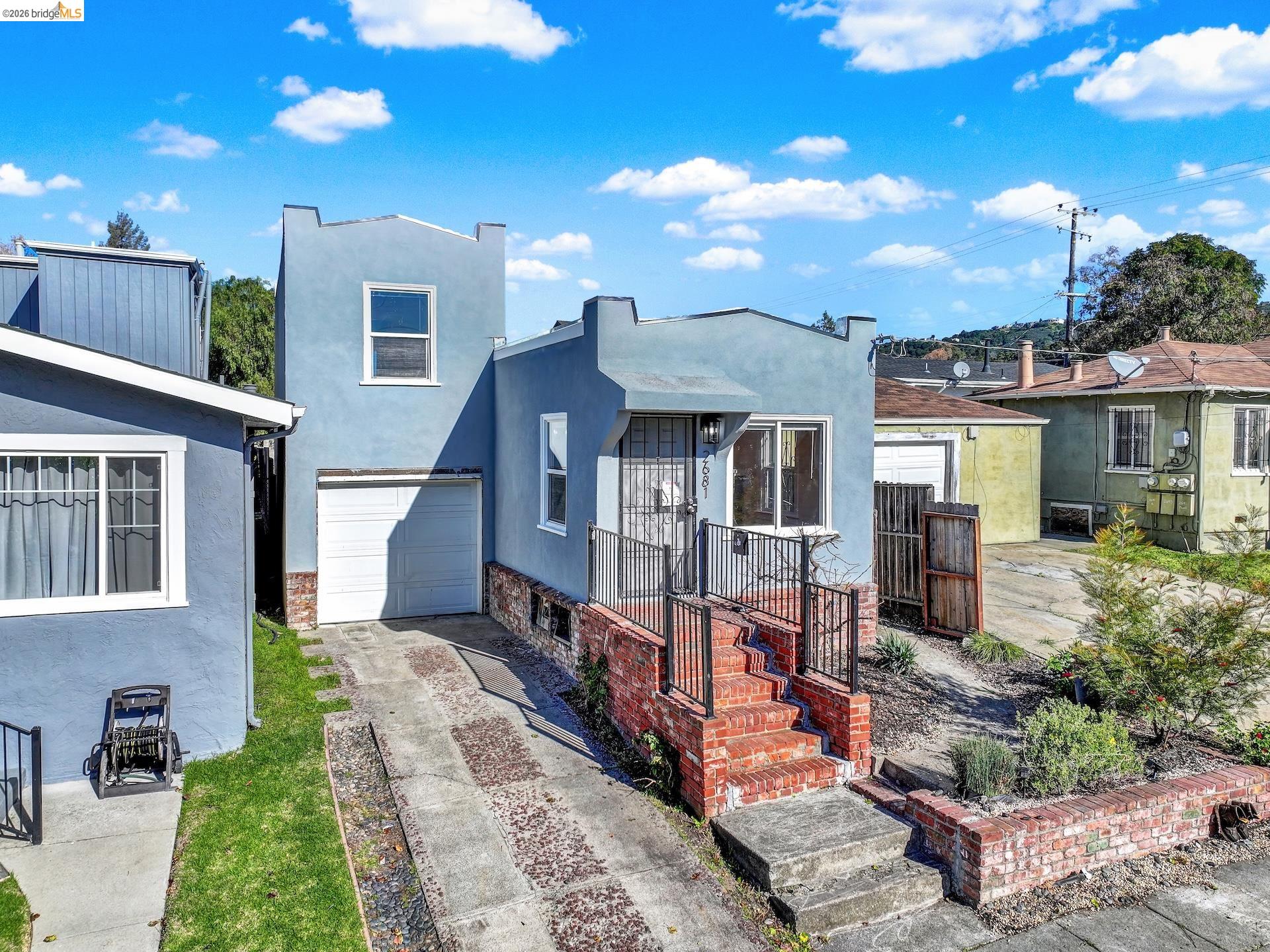 Front Image Thumbnail for EB41126526