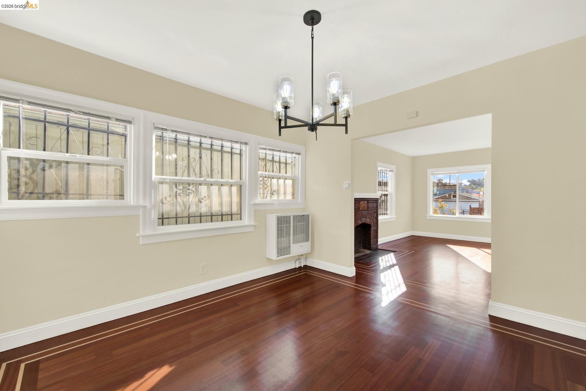 Detail Gallery Image 14 of 56 For 2681 79th Ave, Oakland,  CA 94605 - 2 Beds | 1/1 Baths