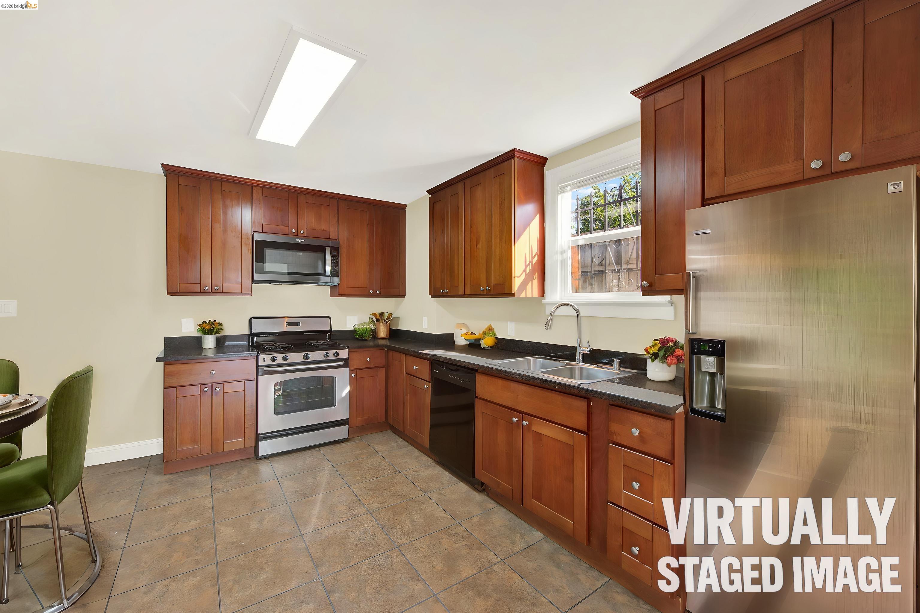 Detail Gallery Image 20 of 56 For 2681 79th Ave, Oakland,  CA 94605 - 2 Beds | 1/1 Baths