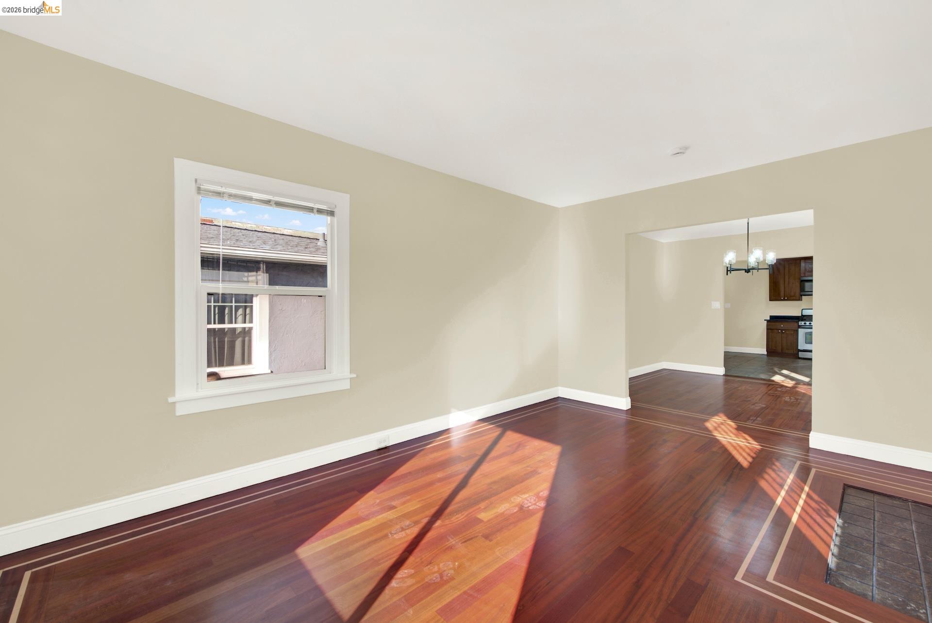 Detail Gallery Image 5 of 56 For 2681 79th Ave, Oakland,  CA 94605 - 2 Beds | 1/1 Baths