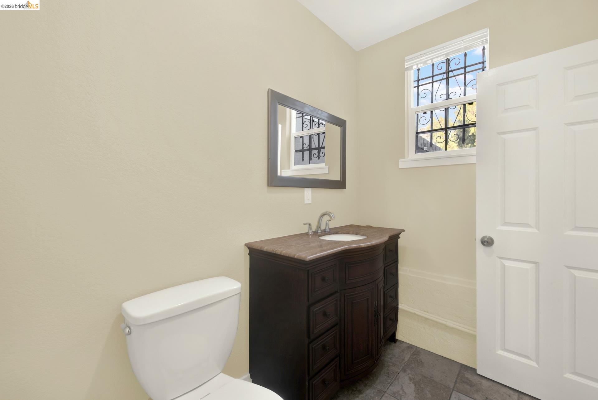Detail Gallery Image 55 of 56 For 2681 79th Ave, Oakland,  CA 94605 - 2 Beds | 1/1 Baths