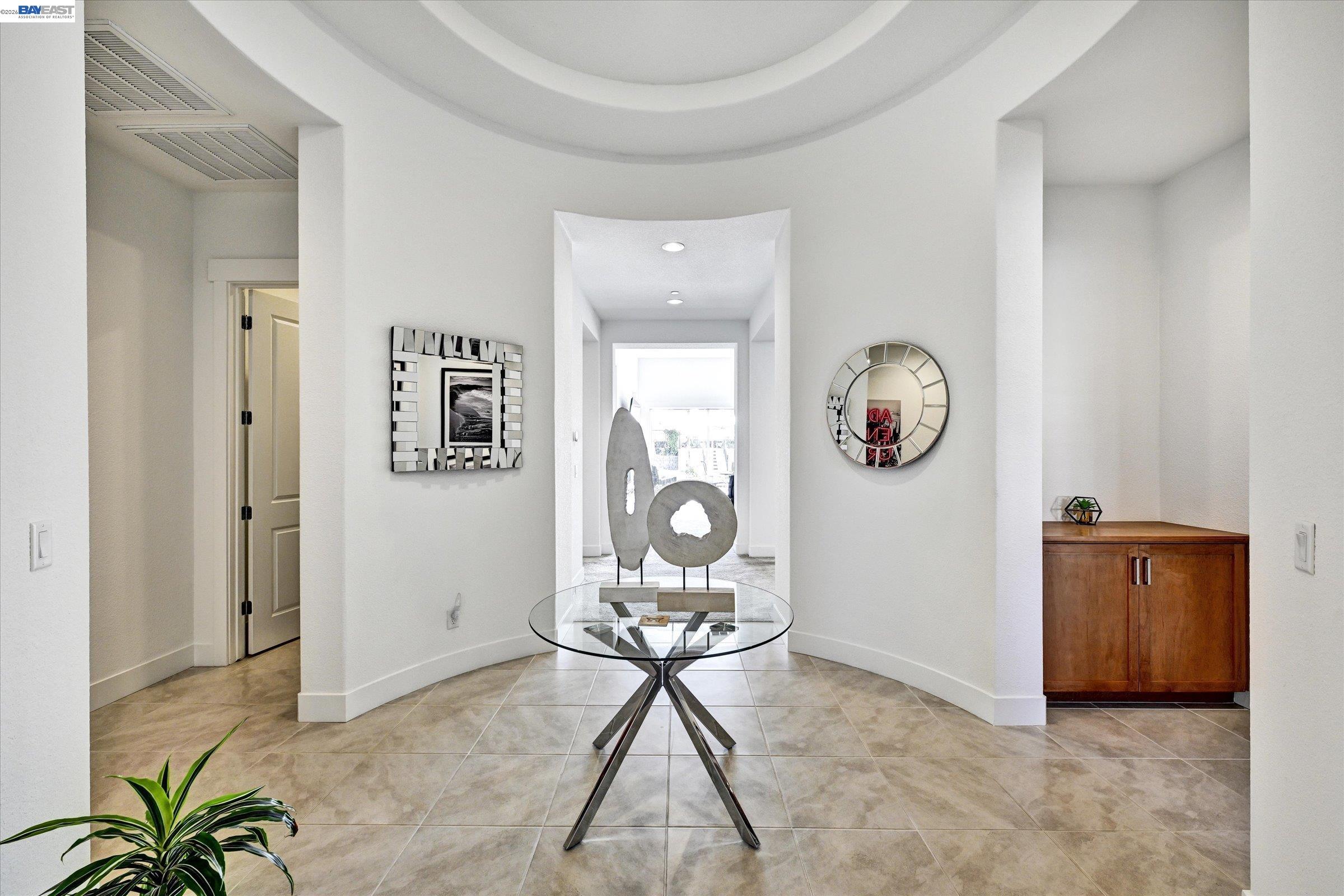 Detail Gallery Image 4 of 49 For 4072 Whitney Vista Ln, Rocklin,  CA 95677 - 4 Beds | 3/1 Baths