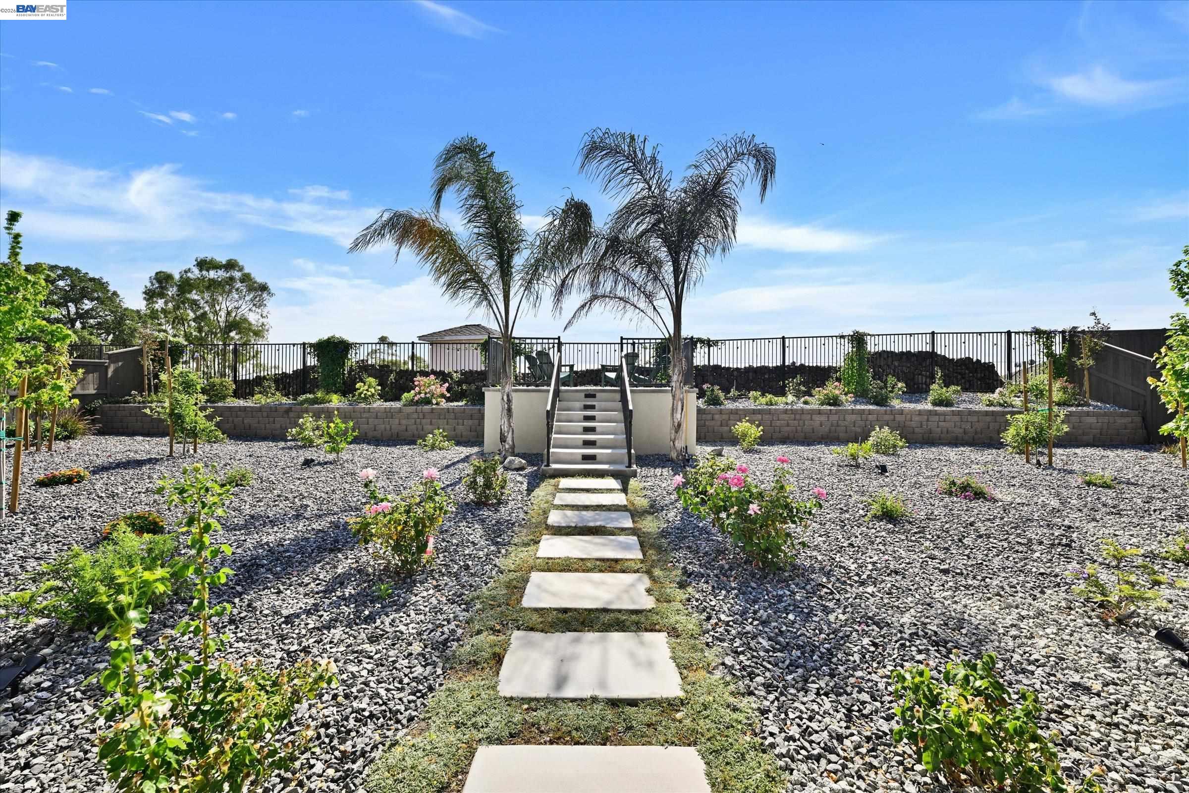 Detail Gallery Image 35 of 49 For 4072 Whitney Vista Ln, Rocklin,  CA 95677 - 4 Beds | 3/1 Baths