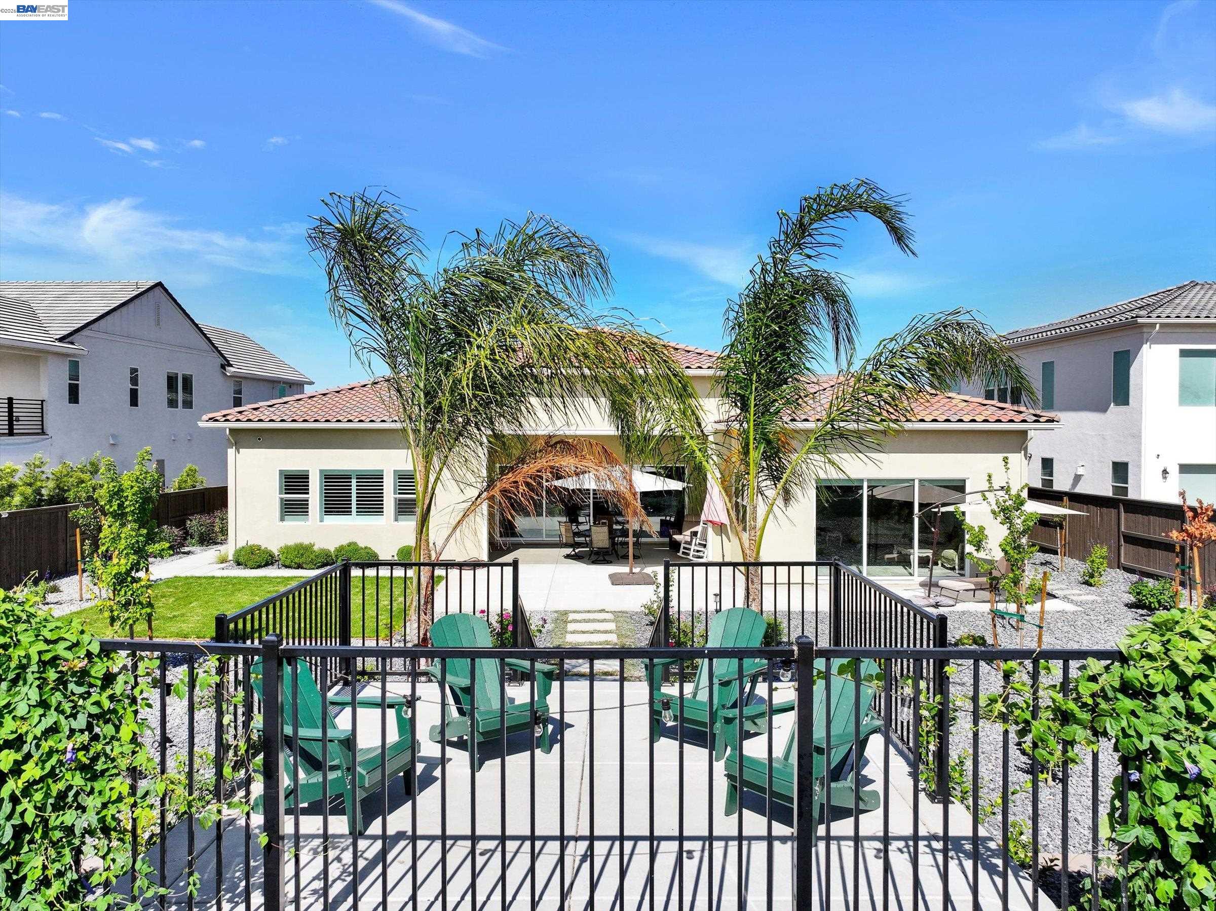 Detail Gallery Image 39 of 49 For 4072 Whitney Vista Ln, Rocklin,  CA 95677 - 4 Beds | 3/1 Baths