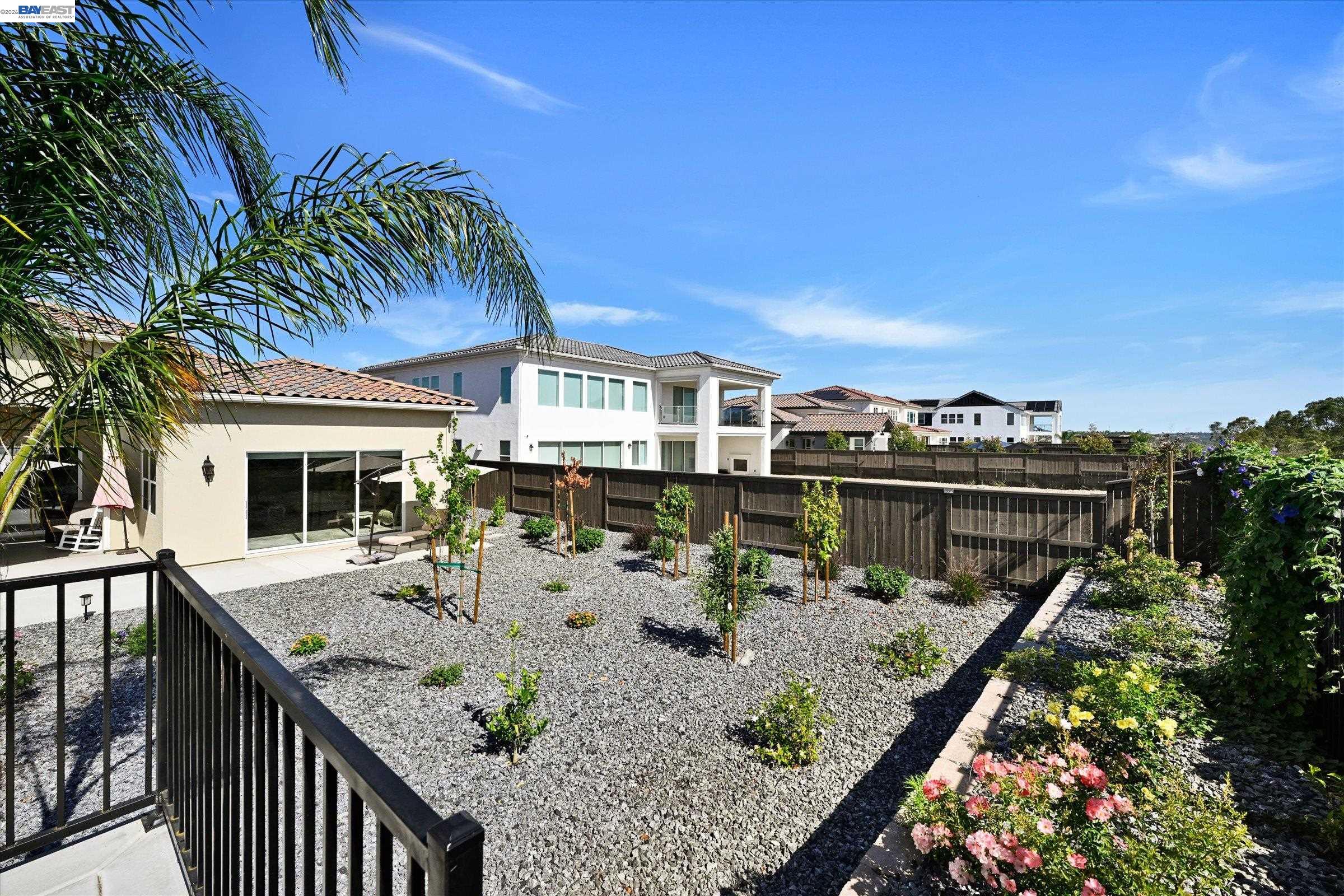 Detail Gallery Image 41 of 49 For 4072 Whitney Vista Ln, Rocklin,  CA 95677 - 4 Beds | 3/1 Baths