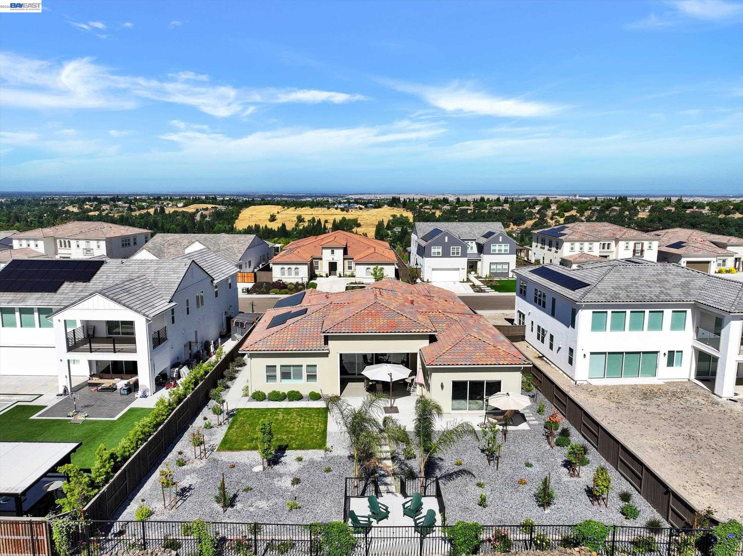 Detail Gallery Image 42 of 49 For 4072 Whitney Vista Ln, Rocklin,  CA 95677 - 4 Beds | 3/1 Baths