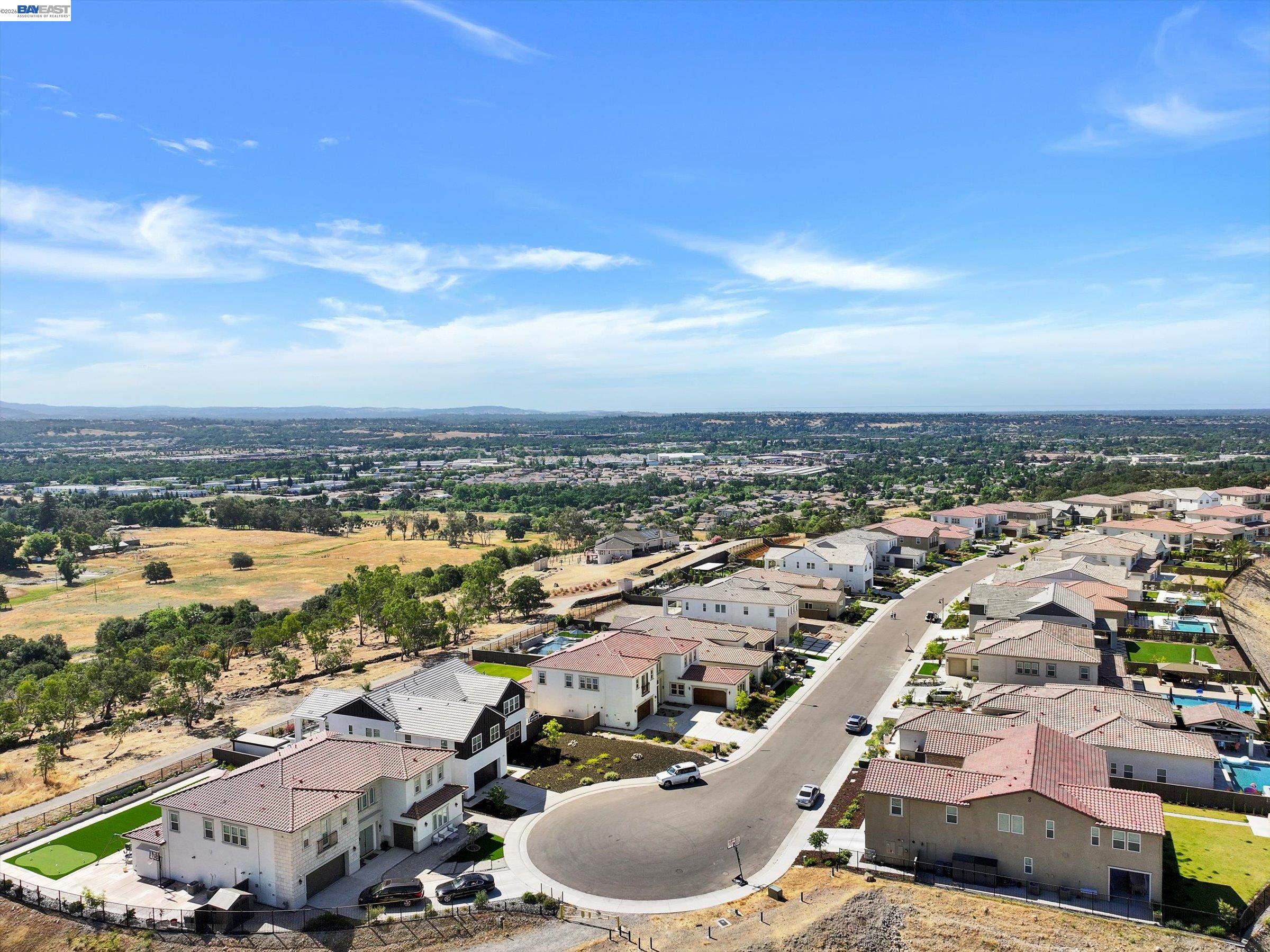 Detail Gallery Image 46 of 49 For 4072 Whitney Vista Ln, Rocklin,  CA 95677 - 4 Beds | 3/1 Baths