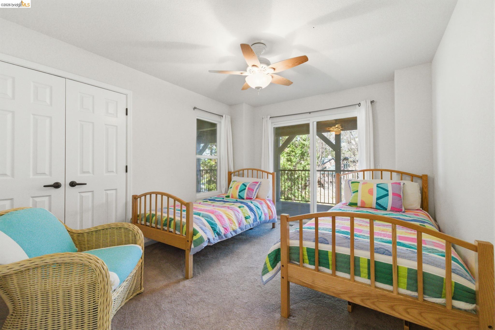 Detail Gallery Image 24 of 39 For 20602 Longridge Ct., Groveland,  CA 95321 - 5 Beds | 2/1 Baths