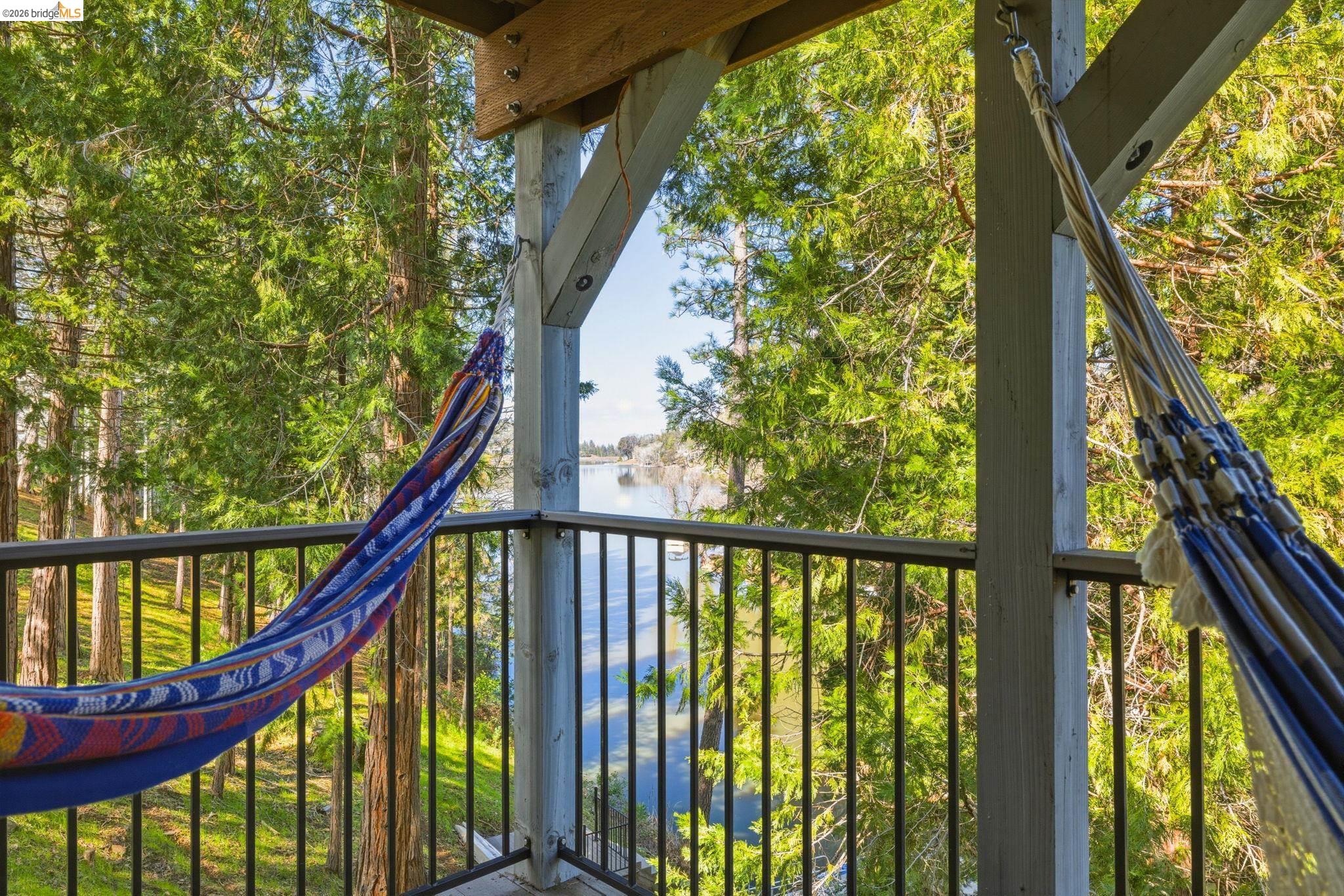 Detail Gallery Image 28 of 39 For 20602 Longridge Ct., Groveland,  CA 95321 - 5 Beds | 2/1 Baths