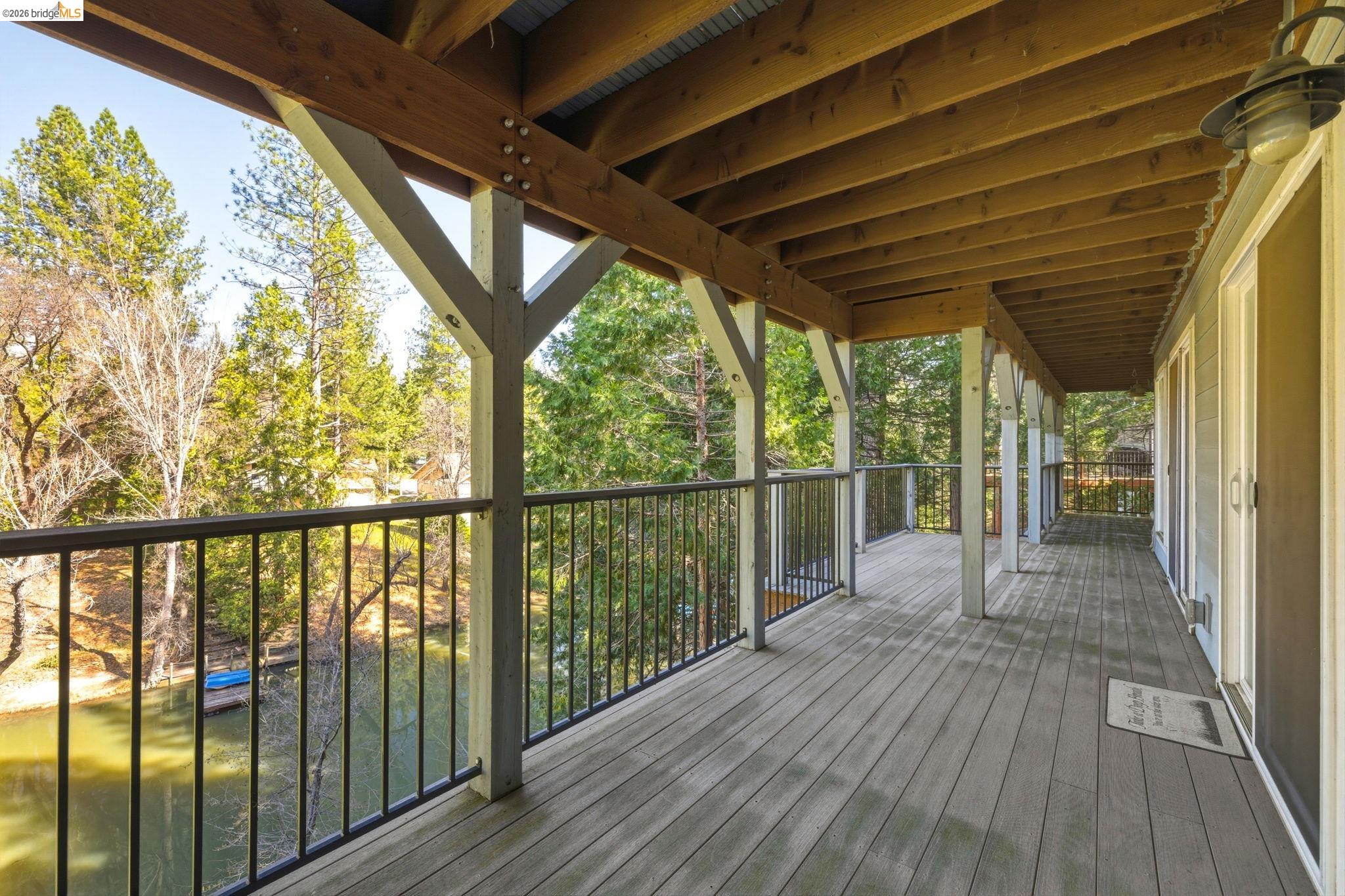 Detail Gallery Image 29 of 39 For 20602 Longridge Ct., Groveland,  CA 95321 - 5 Beds | 2/1 Baths