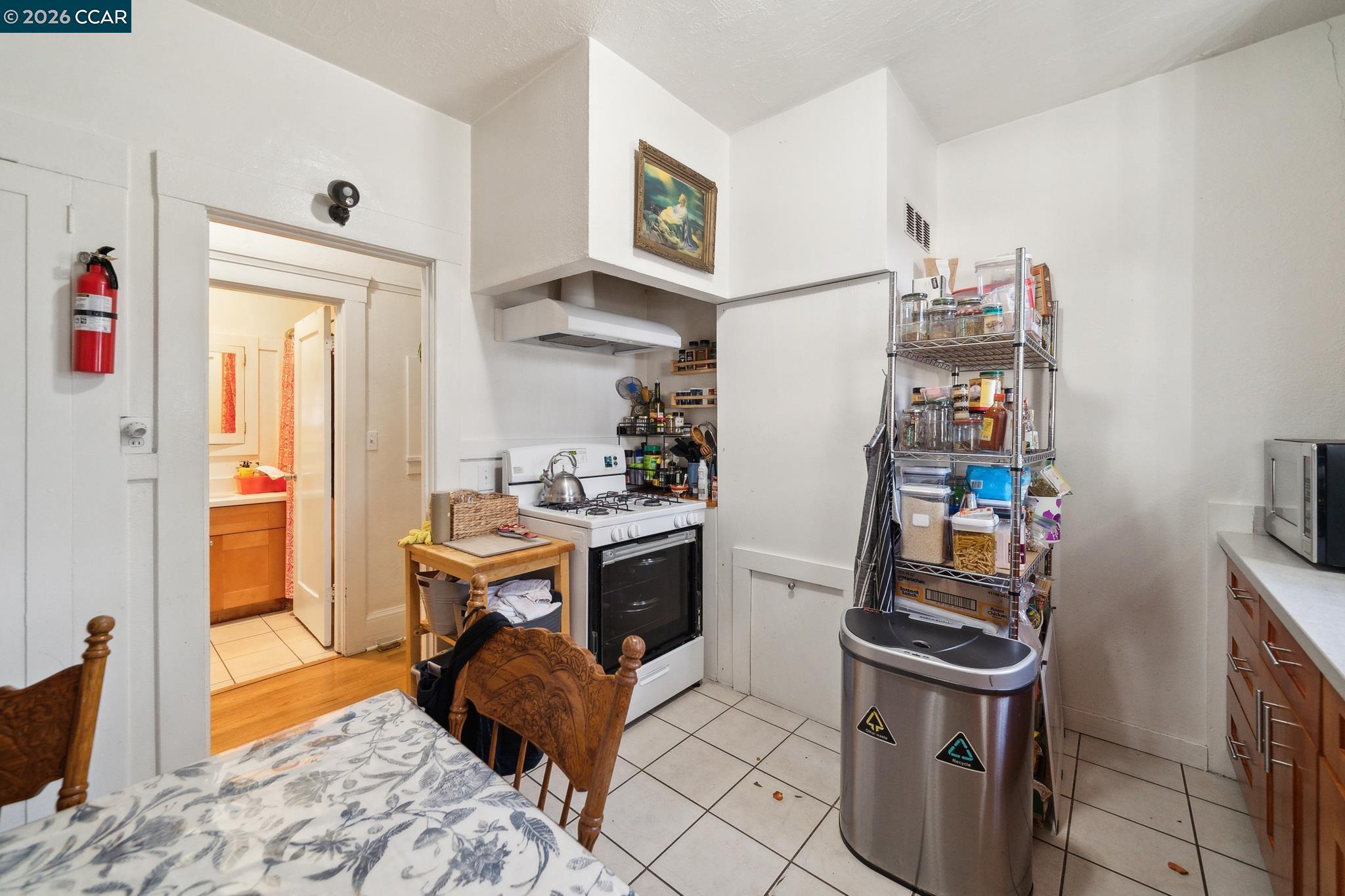 Detail Gallery Image 12 of 38 For 1401 Bissell Ave, Richmond,  CA 94801 - – Beds | – Baths