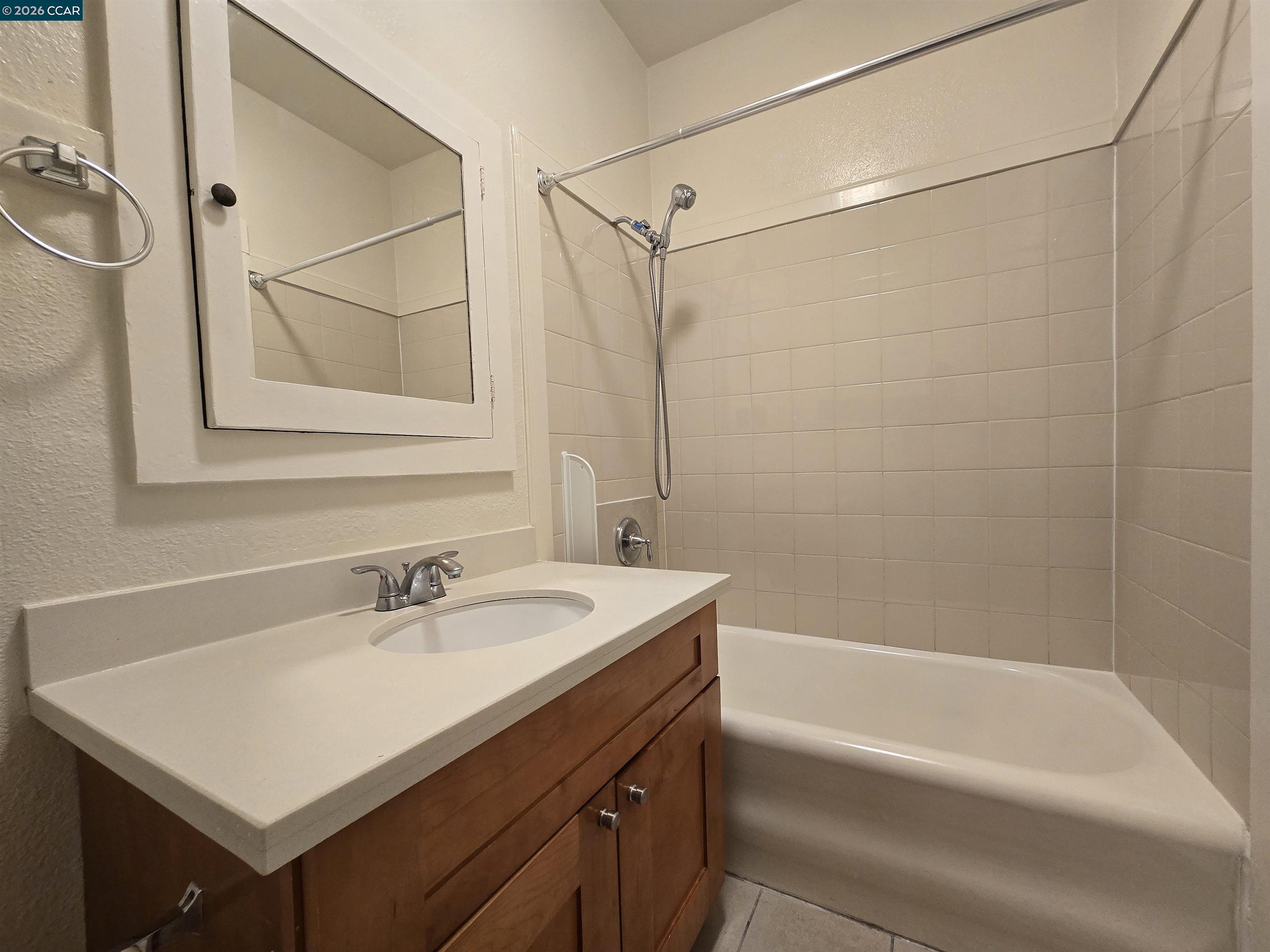 Detail Gallery Image 17 of 48 For 1401 Bissell Ave, Richmond,  CA 94801 - – Beds | – Baths