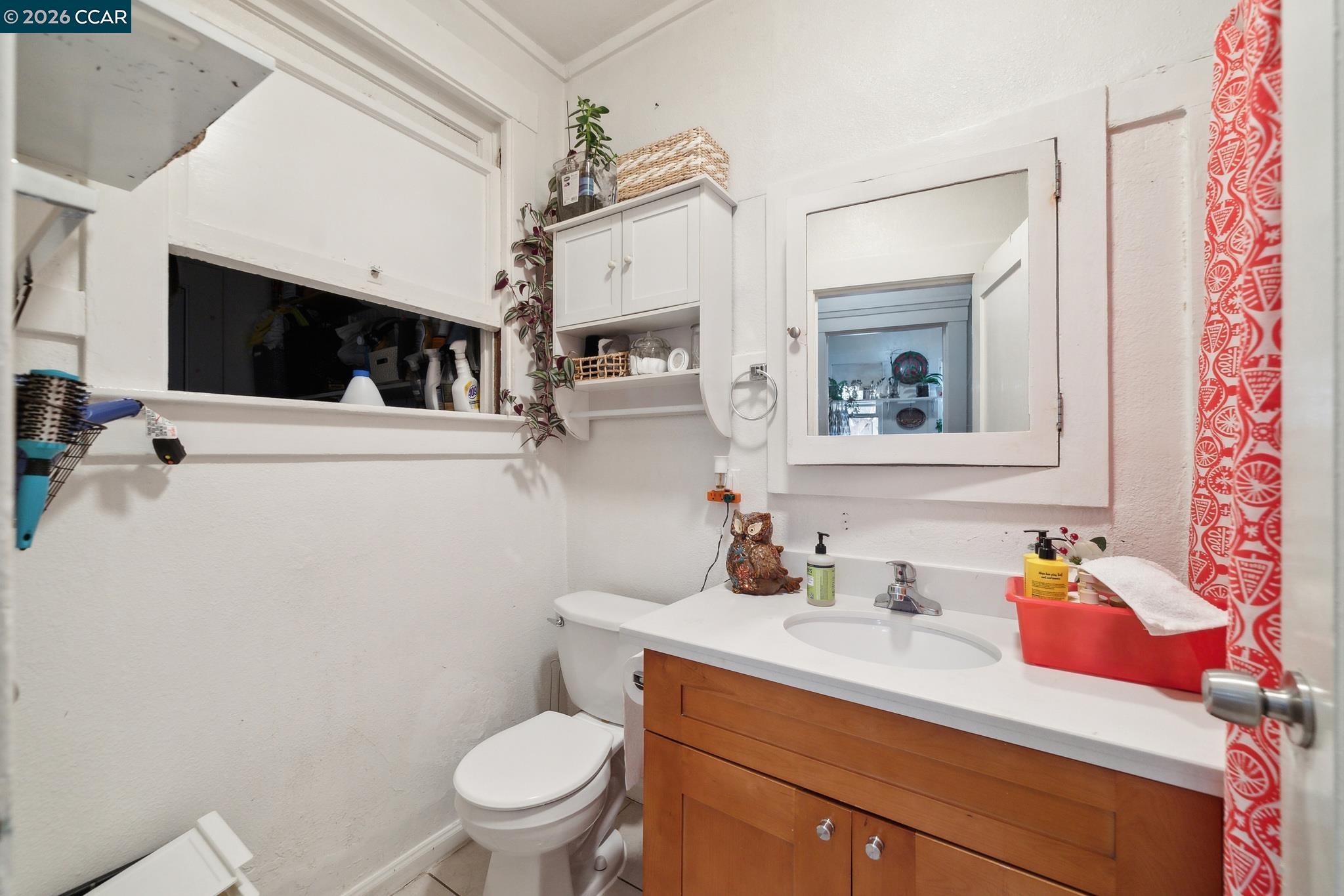 Detail Gallery Image 8 of 38 For 1401 Bissell Ave, Richmond,  CA 94801 - – Beds | – Baths