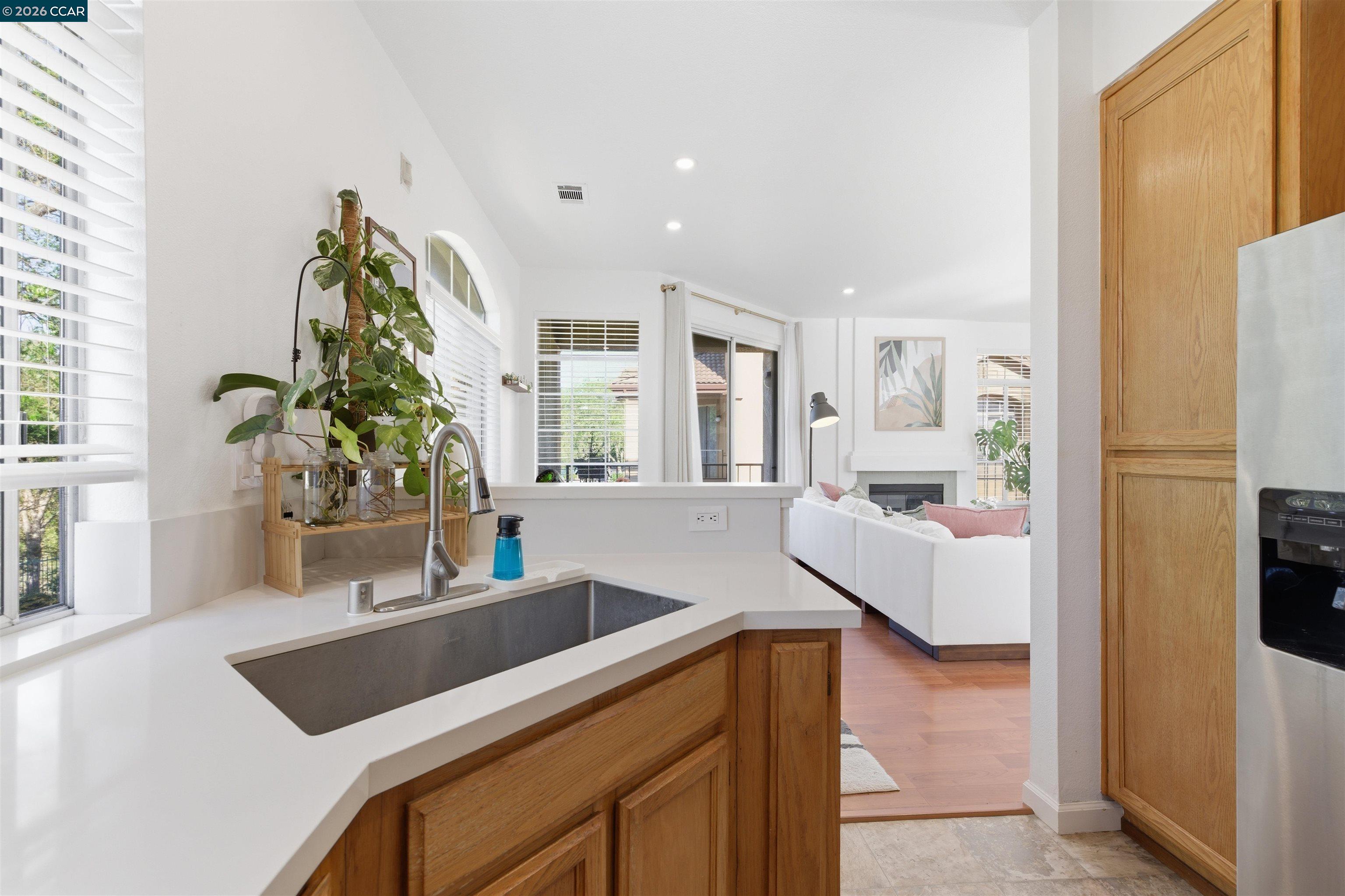 Photo #8: 41126532 Listing: Photo #8