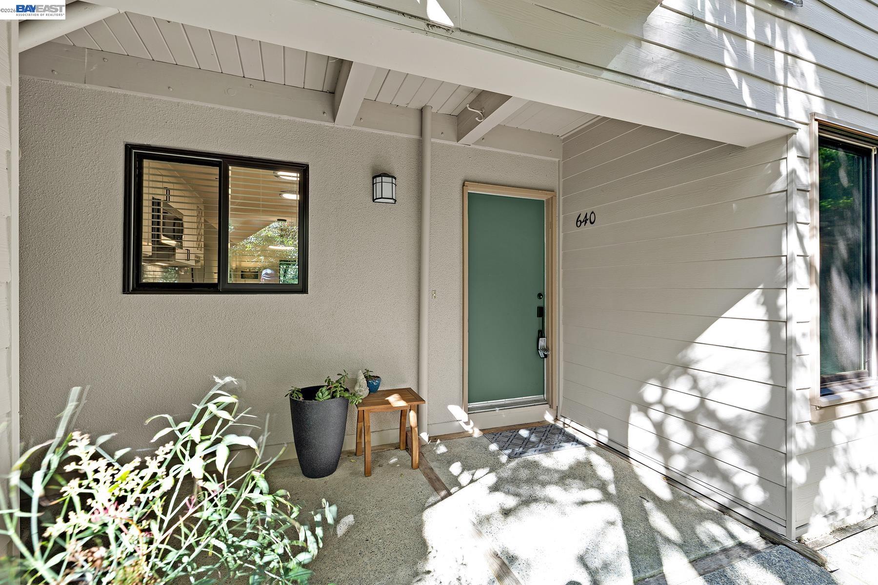 Front Image Thumbnail for BE41126533