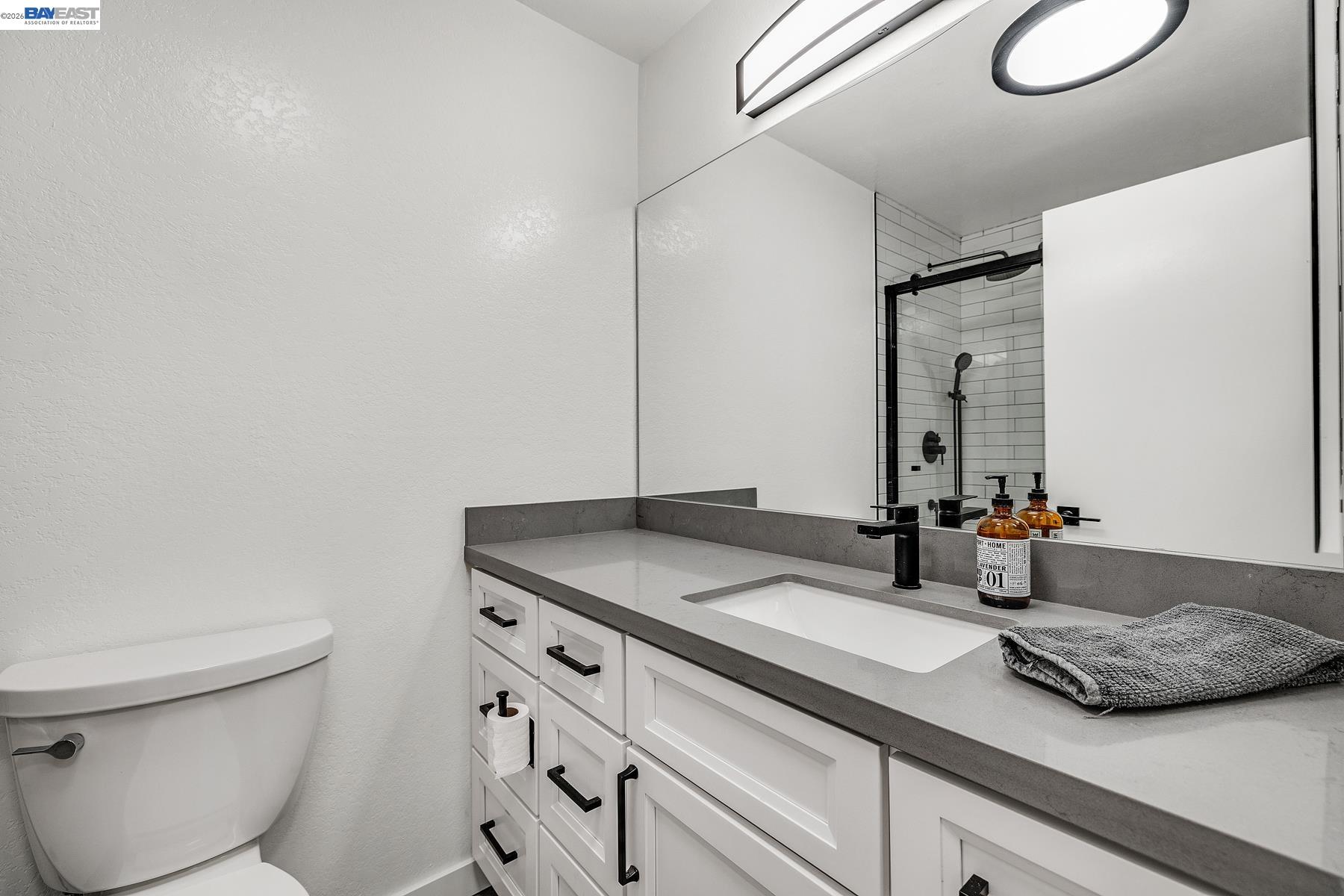 Detail Gallery Image 18 of 29 For 640 via Casitas, –,  CA 94904 - 2 Beds | 2 Baths