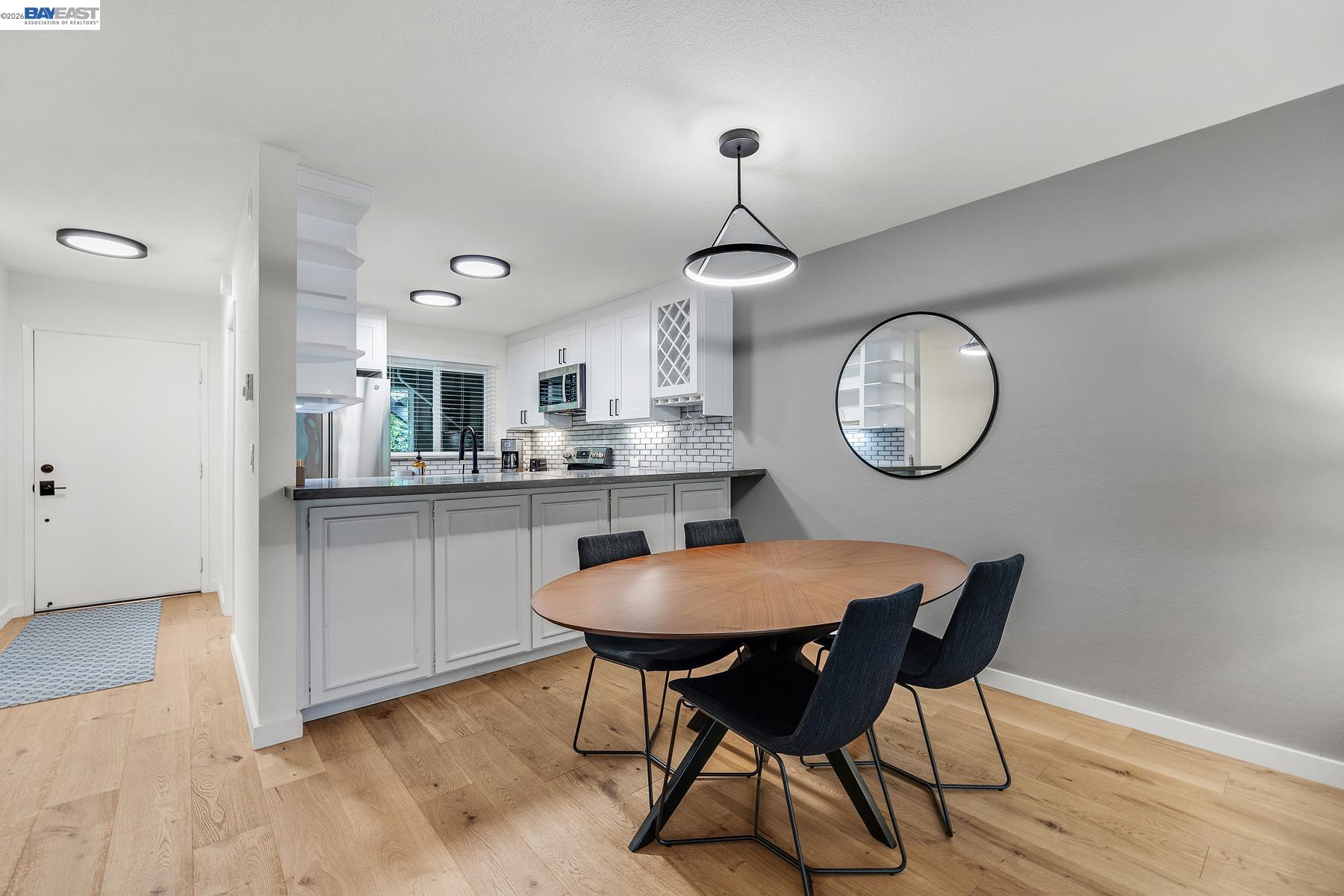 Detail Gallery Image 8 of 29 For 640 via Casitas, –,  CA 94904 - 2 Beds | 2 Baths