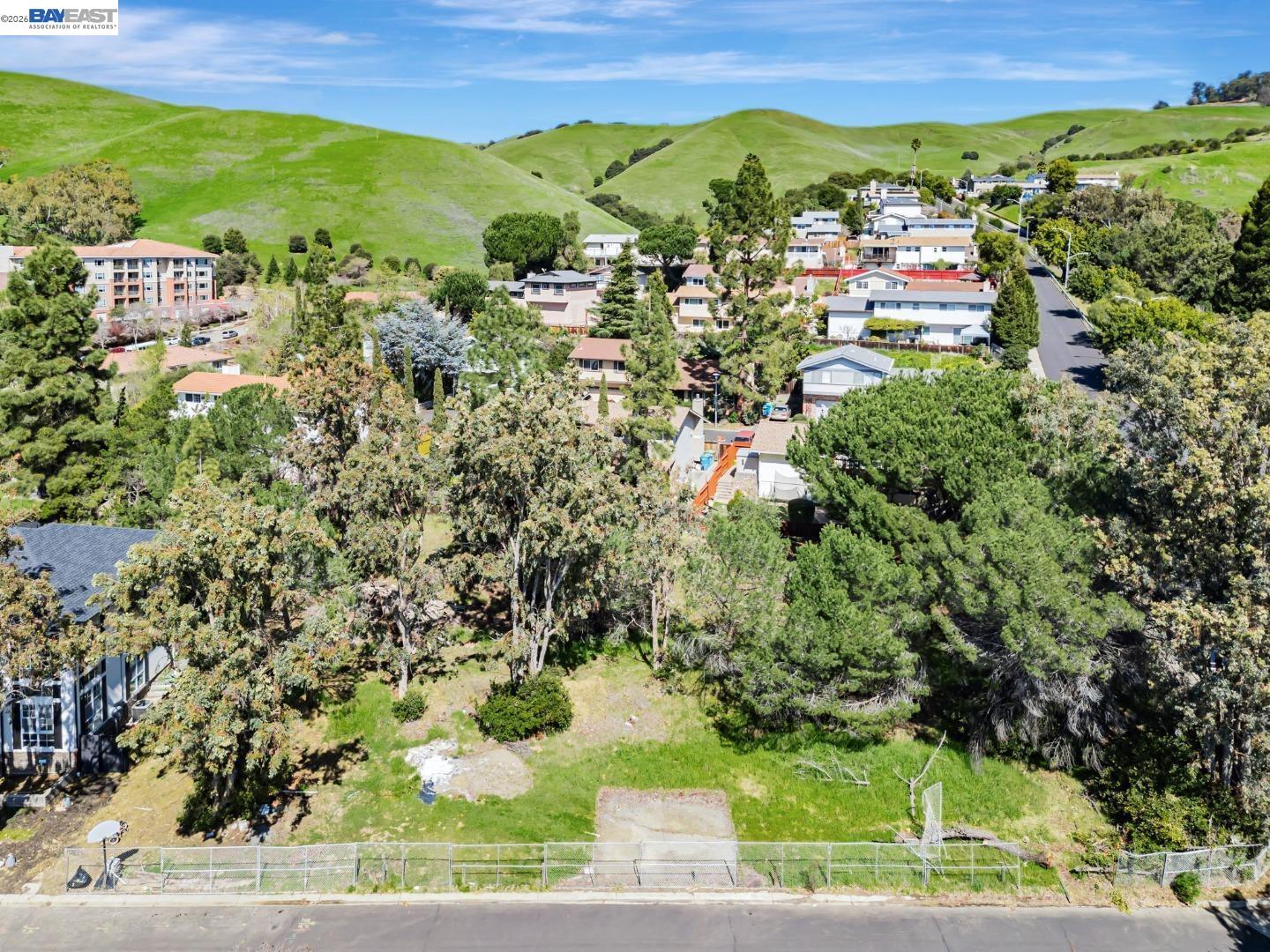 Detail Gallery Image 1 of 10 For 394 Appian Way, Union City,  CA 94587 - – Beds | – Baths