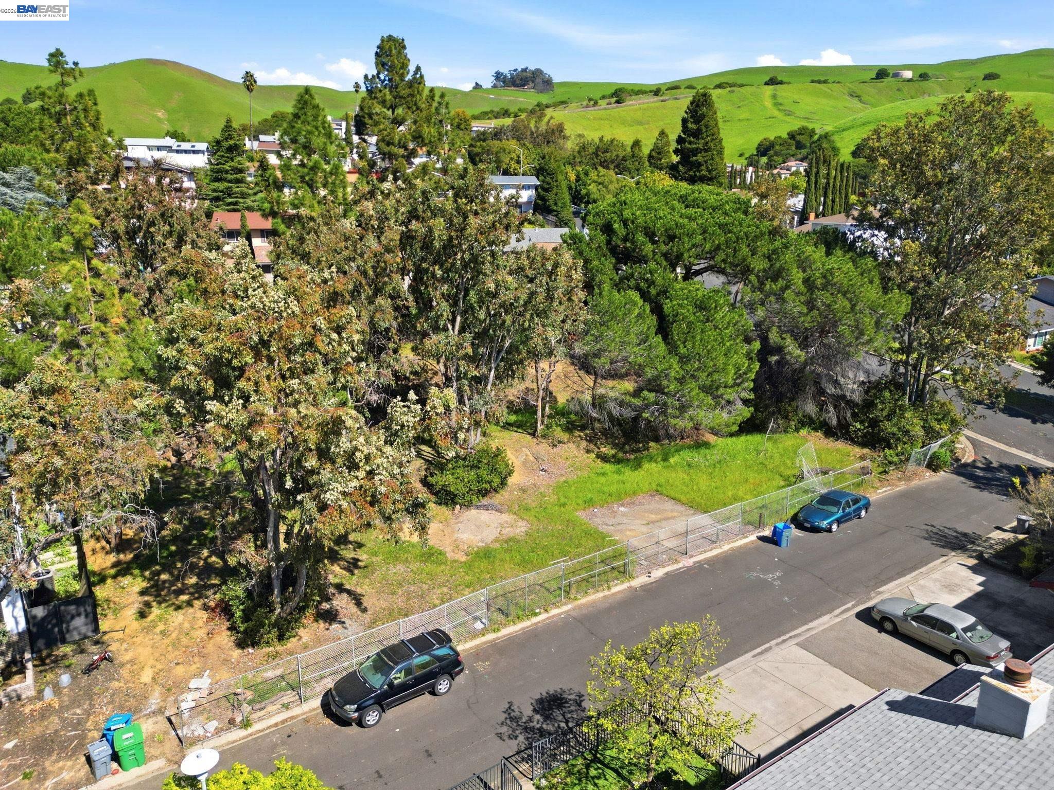 Detail Gallery Image 3 of 19 For 394 Appian Way, Union City,  CA 94587 - – Beds | – Baths