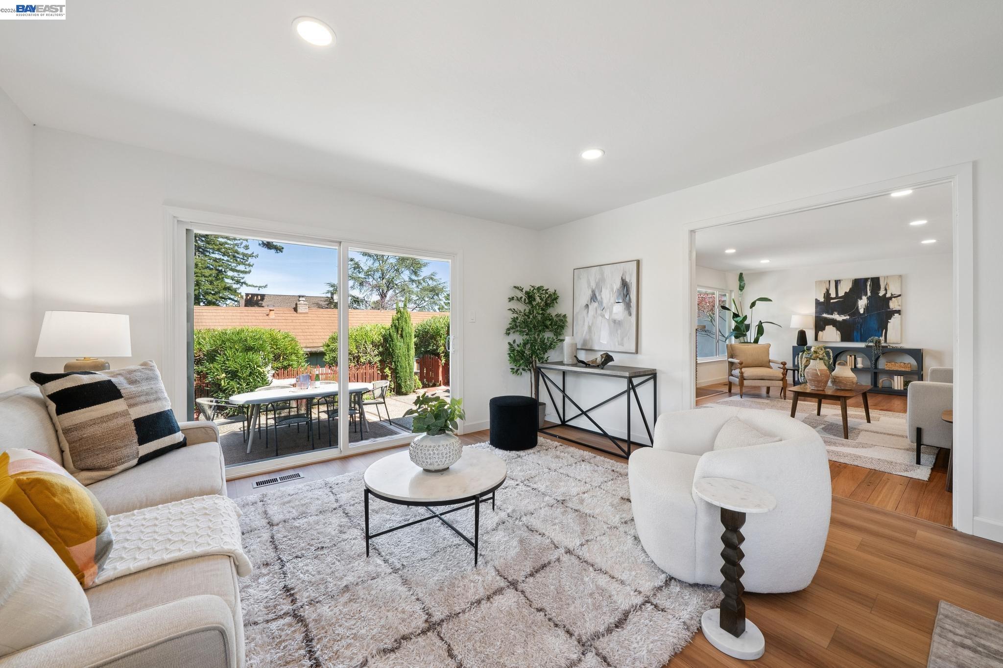 Detail Gallery Image 28 of 59 For 13048 Brookpark Rd, Oakland,  CA 94619 - 4 Beds | 2/1 Baths