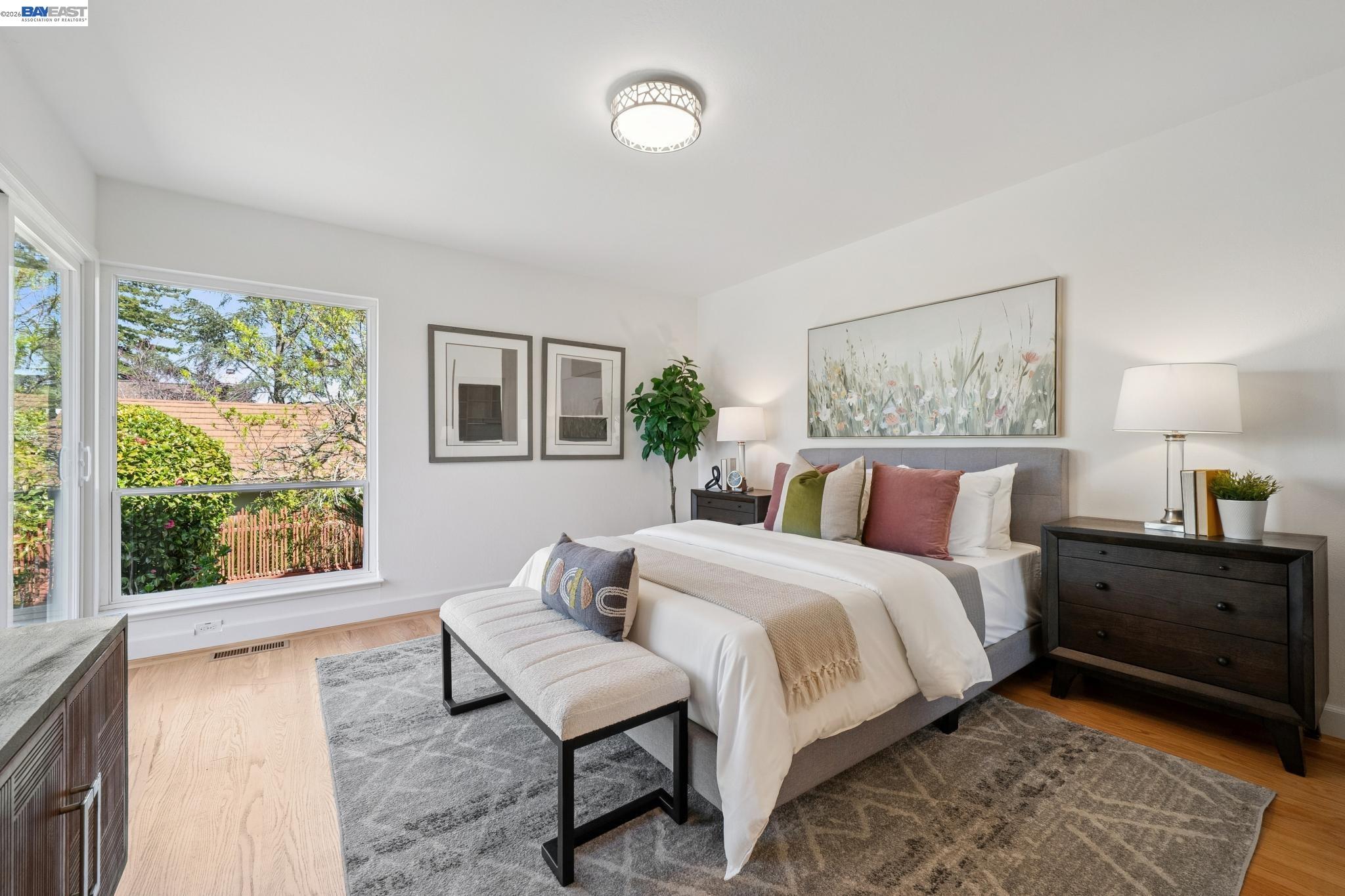 Detail Gallery Image 31 of 59 For 13048 Brookpark Rd, Oakland,  CA 94619 - 4 Beds | 2/1 Baths