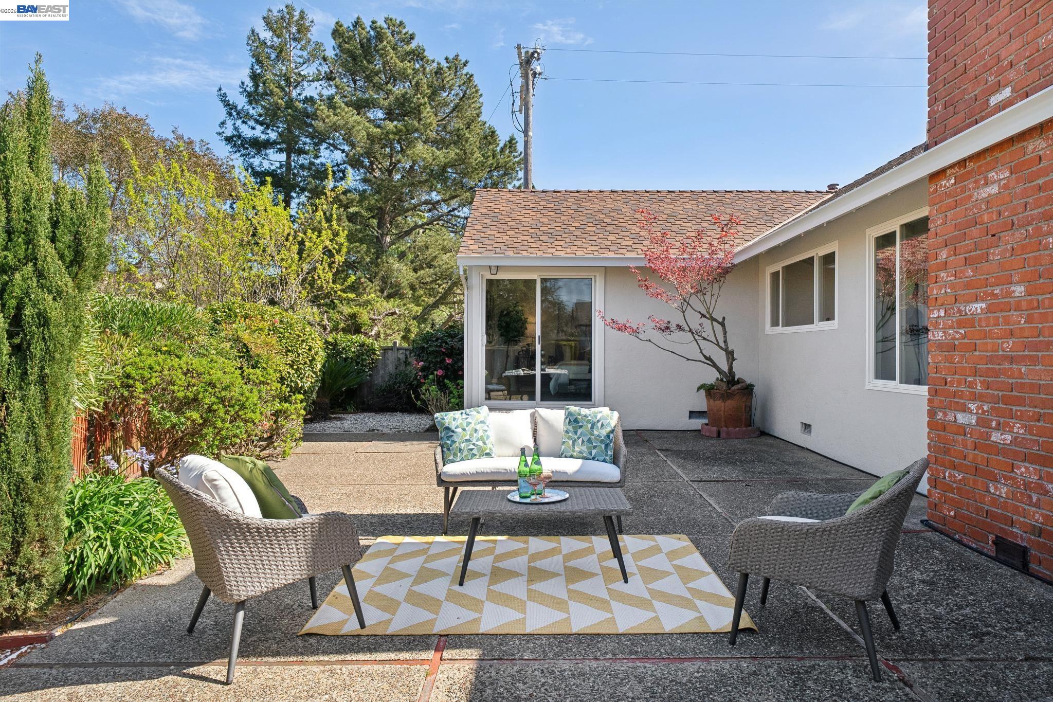 Detail Gallery Image 50 of 59 For 13048 Brookpark Rd, Oakland,  CA 94619 - 4 Beds | 2/1 Baths