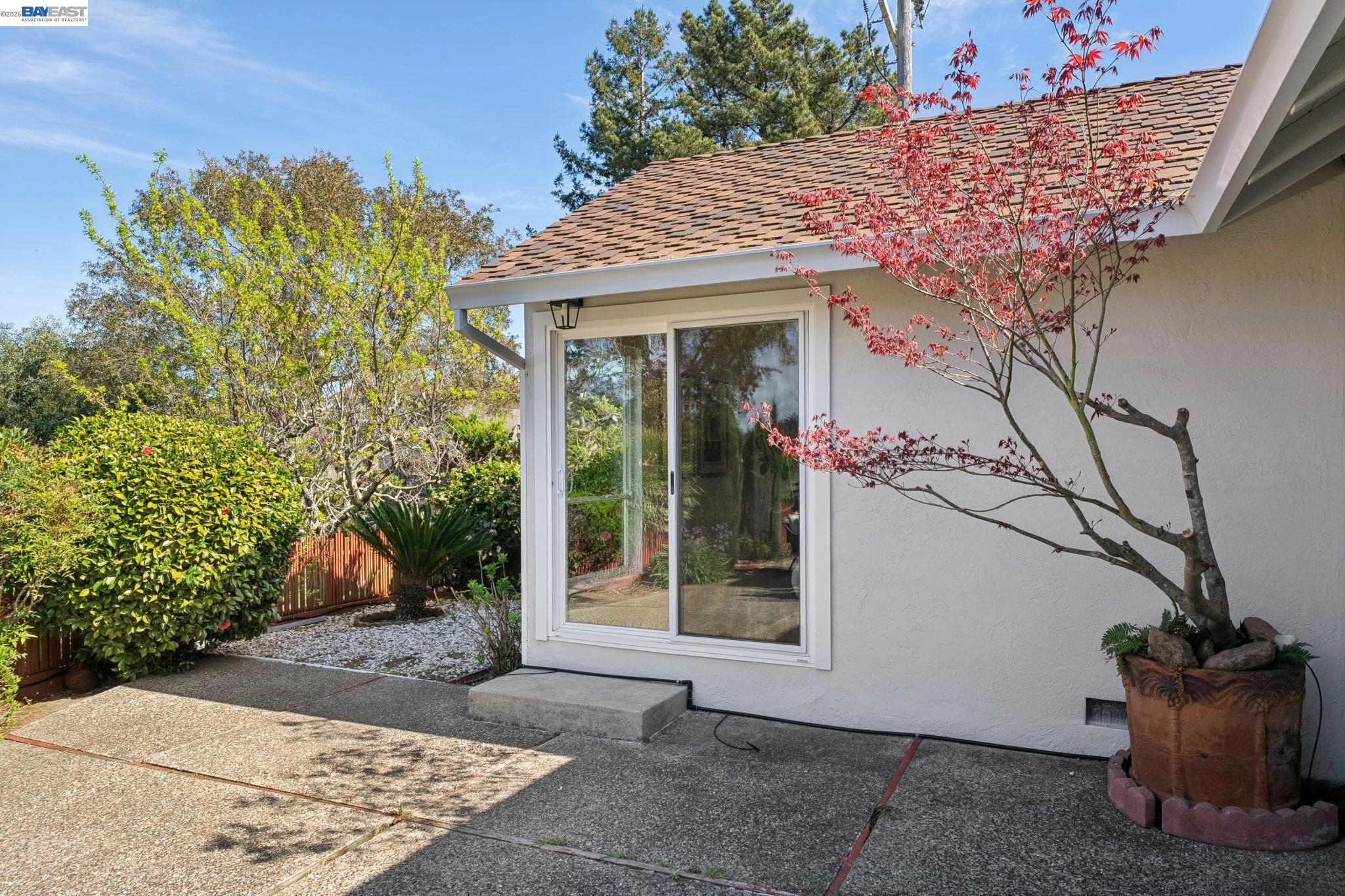 Detail Gallery Image 51 of 59 For 13048 Brookpark Rd, Oakland,  CA 94619 - 4 Beds | 2/1 Baths