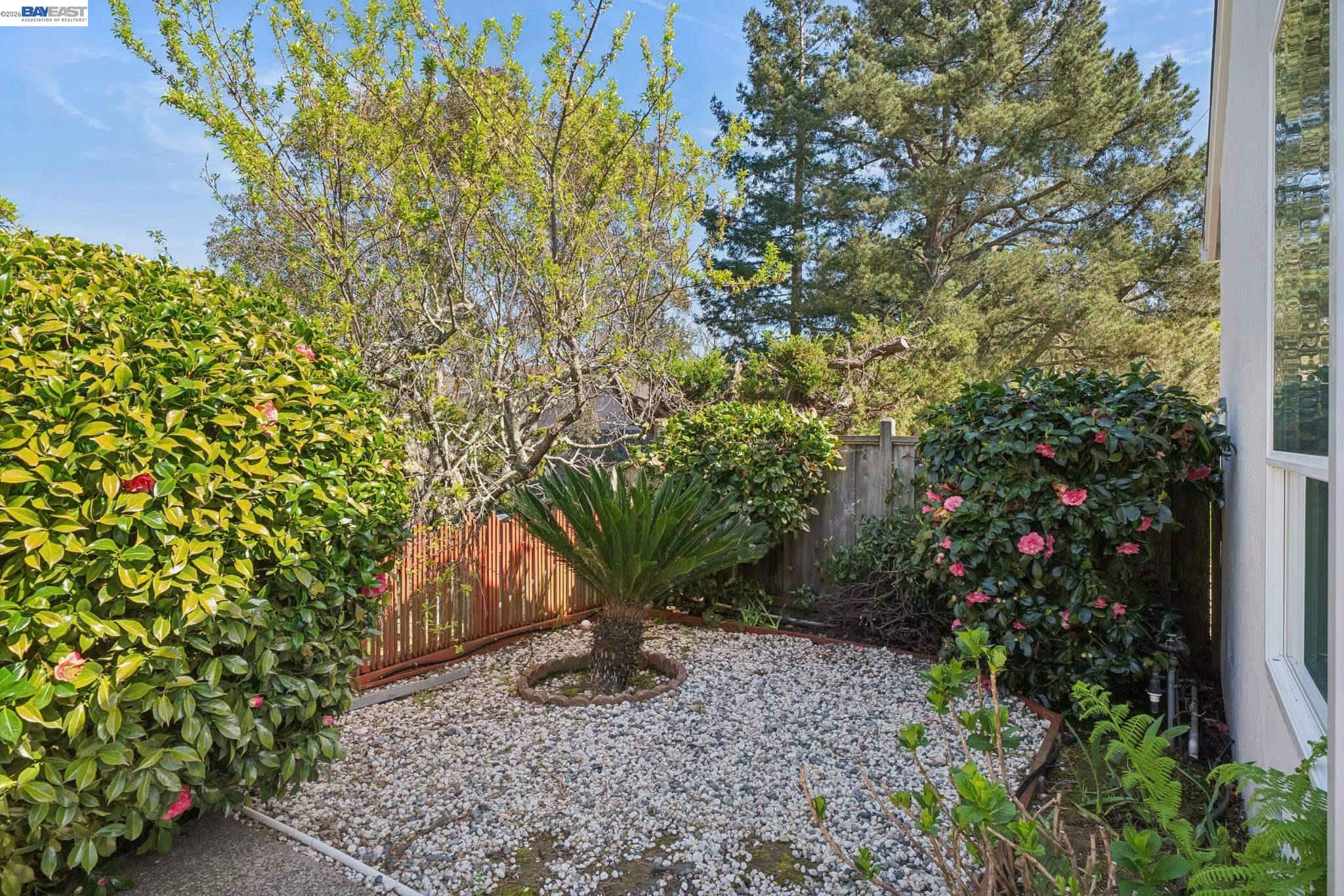 Detail Gallery Image 52 of 59 For 13048 Brookpark Rd, Oakland,  CA 94619 - 4 Beds | 2/1 Baths