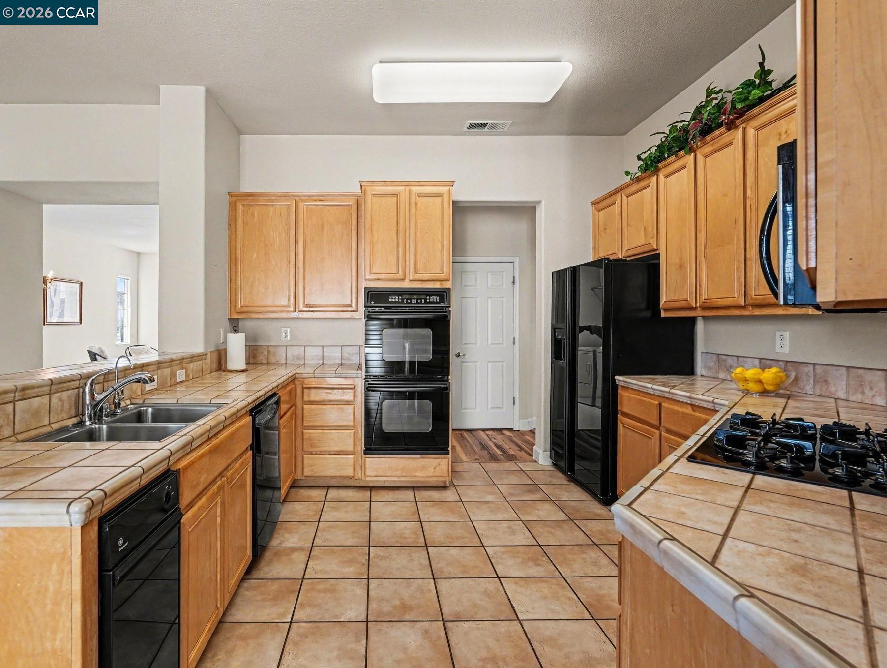 Detail Gallery Image 11 of 18 For 252 Wickson Way, Brentwood,  CA 94513 - 2 Beds | 2 Baths