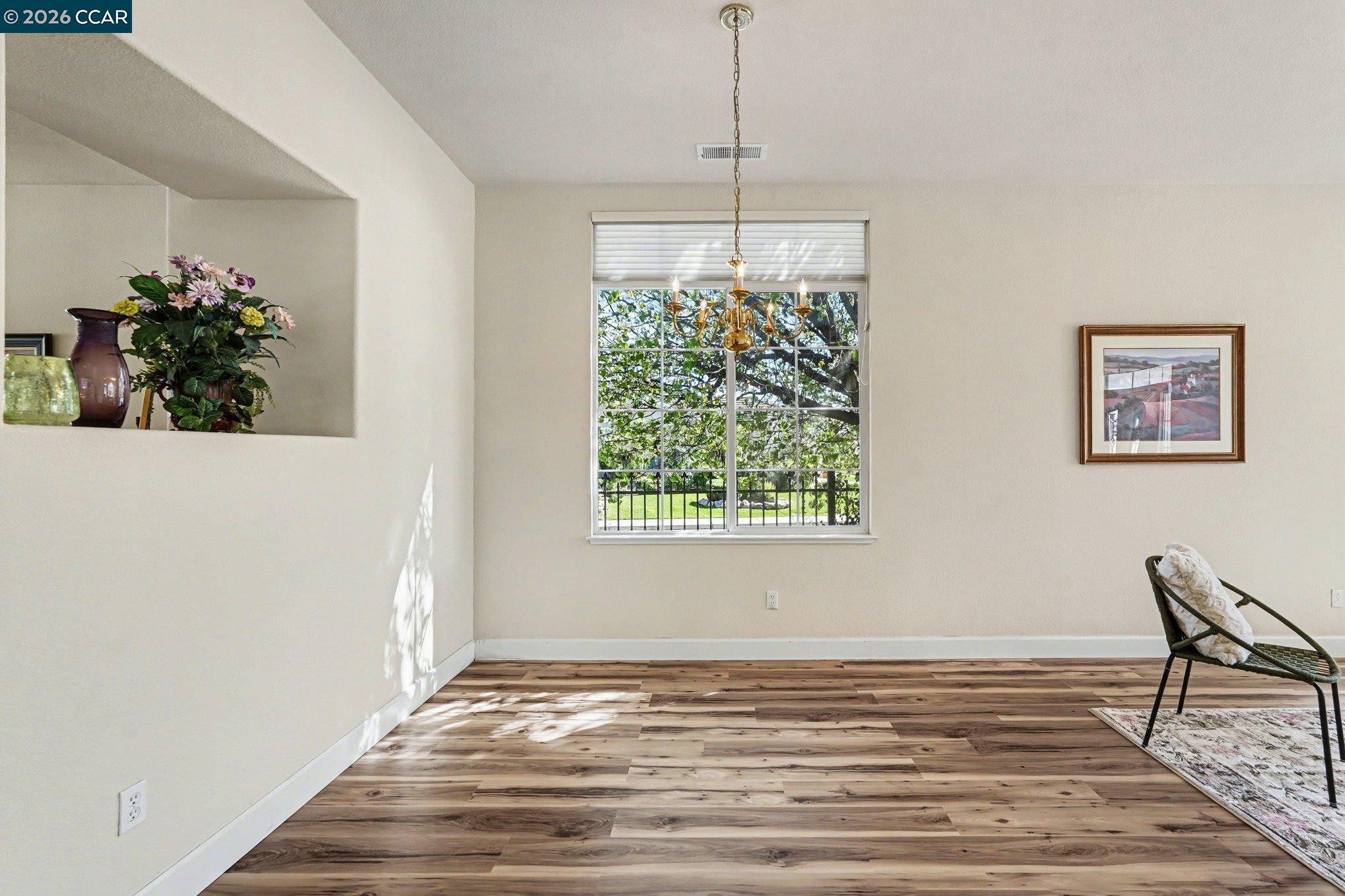 Detail Gallery Image 5 of 18 For 252 Wickson Way, Brentwood,  CA 94513 - 2 Beds | 2 Baths