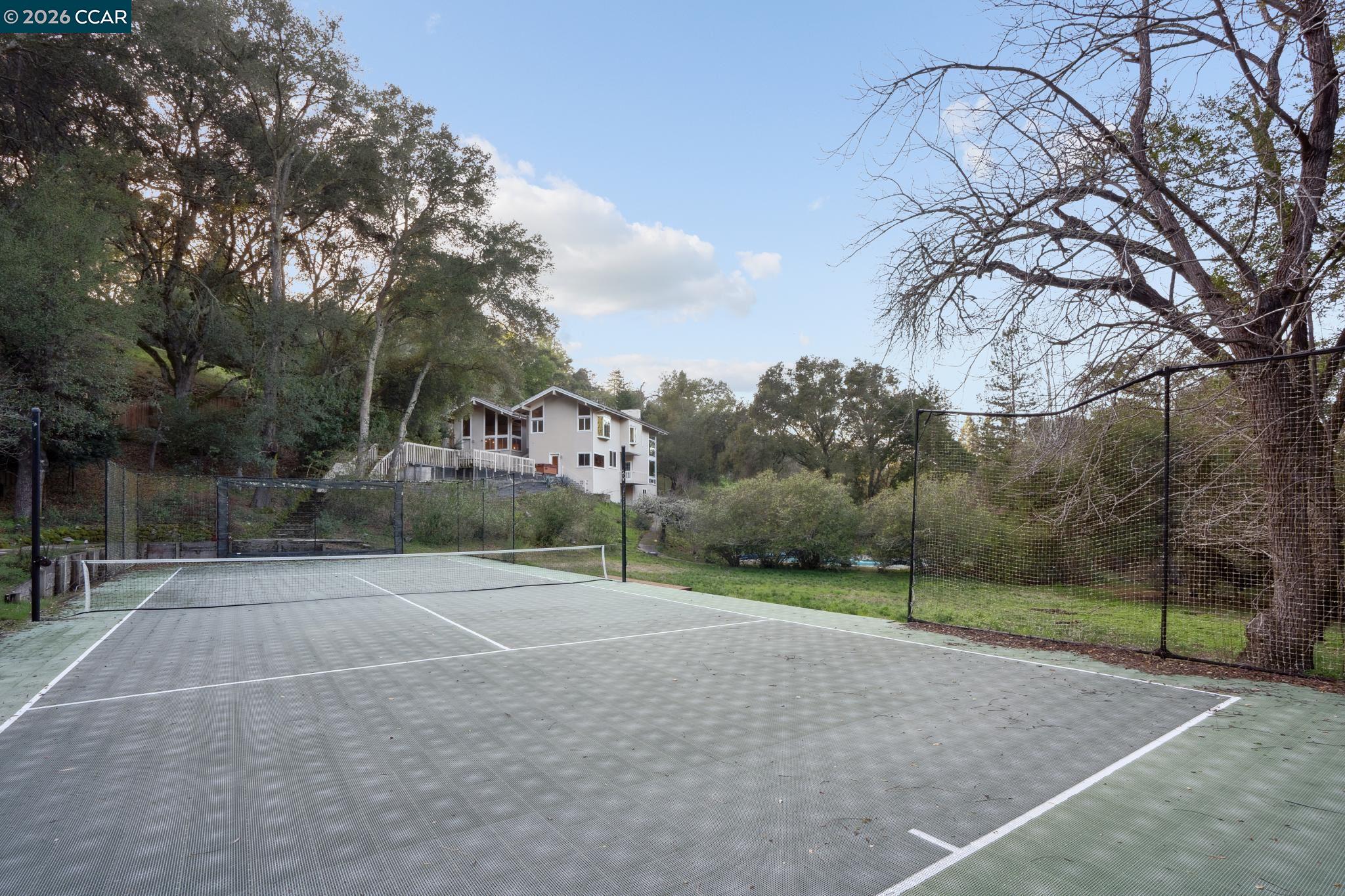 Detail Gallery Image 7 of 8 For 49 Tiger Tail Court, Orinda,  CA 94563 - – Beds | – Baths