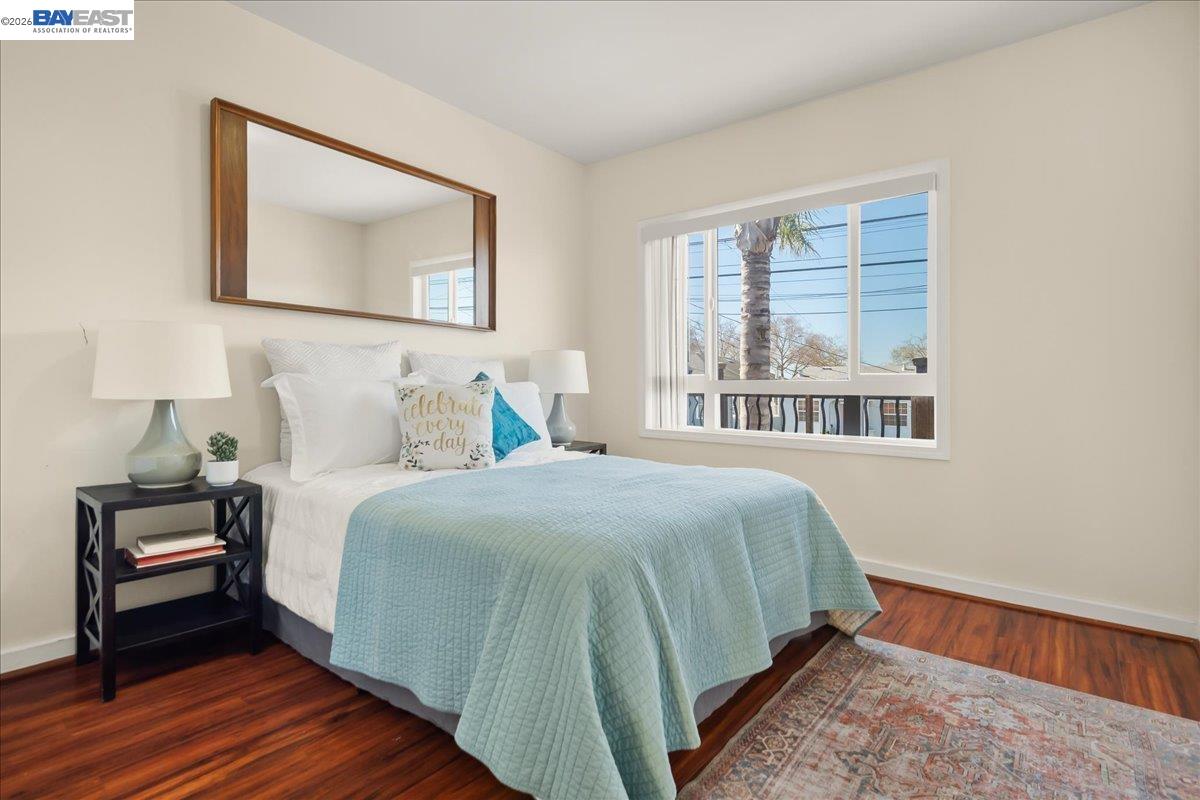 Detail Gallery Image 18 of 24 For 2751 Wallace St, Berkeley,  CA 94702 - 5 Beds | 3 Baths