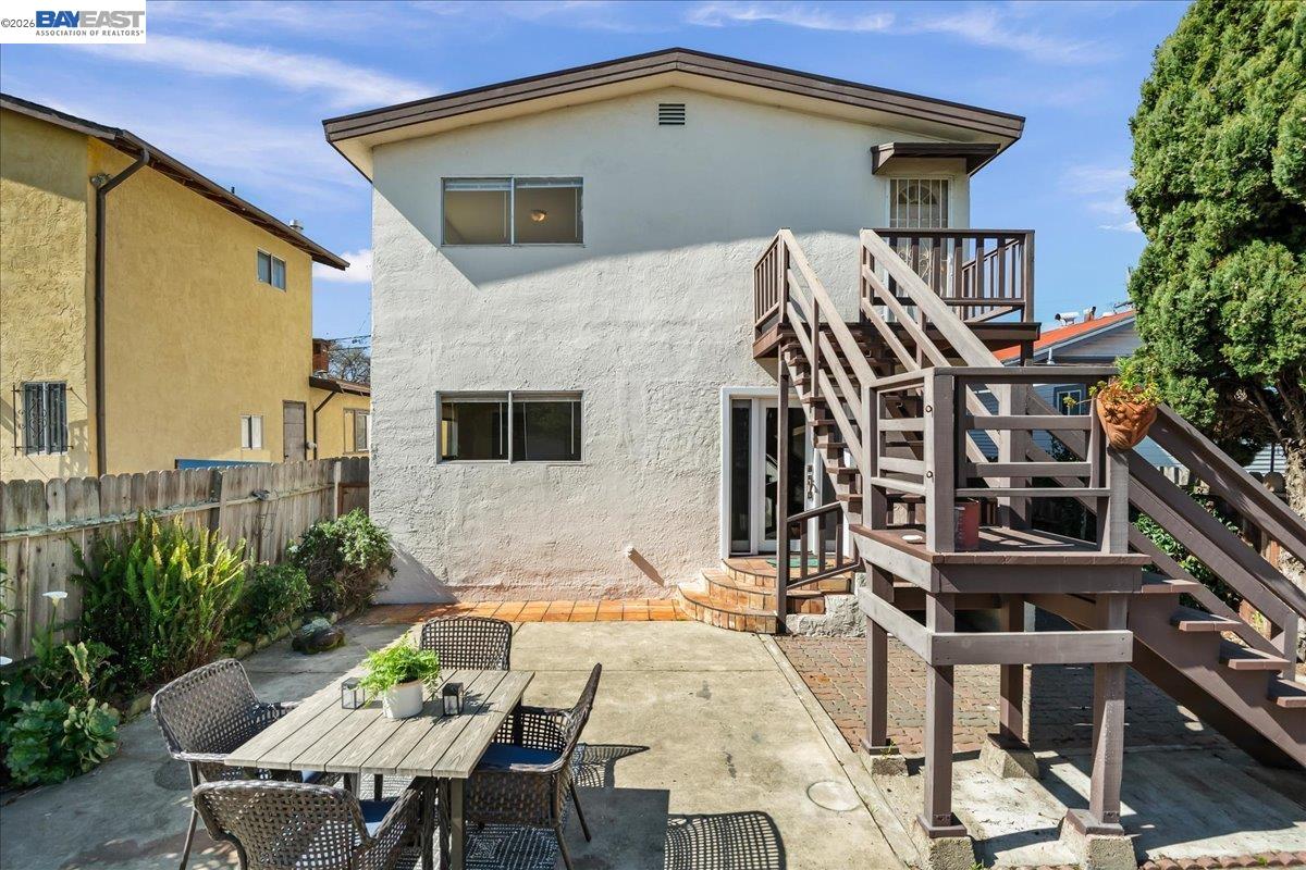 Detail Gallery Image 24 of 24 For 2751 Wallace St, Berkeley,  CA 94702 - 5 Beds | 3 Baths