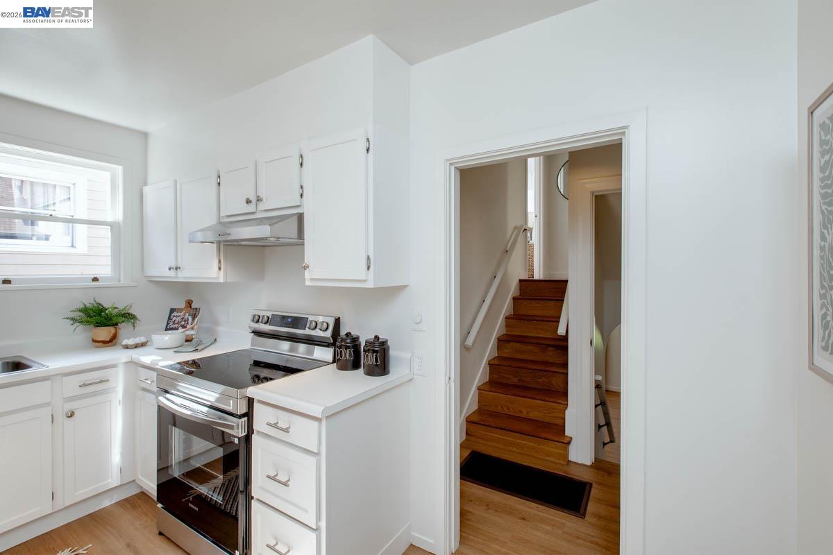 Detail Gallery Image 15 of 45 For 1321 Pearl St, Alameda,  CA 94501 - 3 Beds | 1 Baths