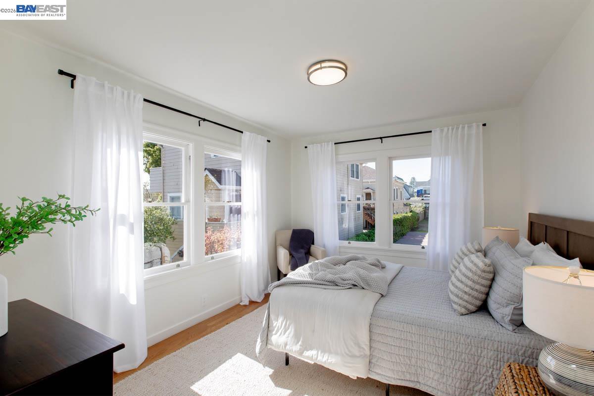 Detail Gallery Image 18 of 45 For 1321 Pearl St, Alameda,  CA 94501 - 3 Beds | 1 Baths