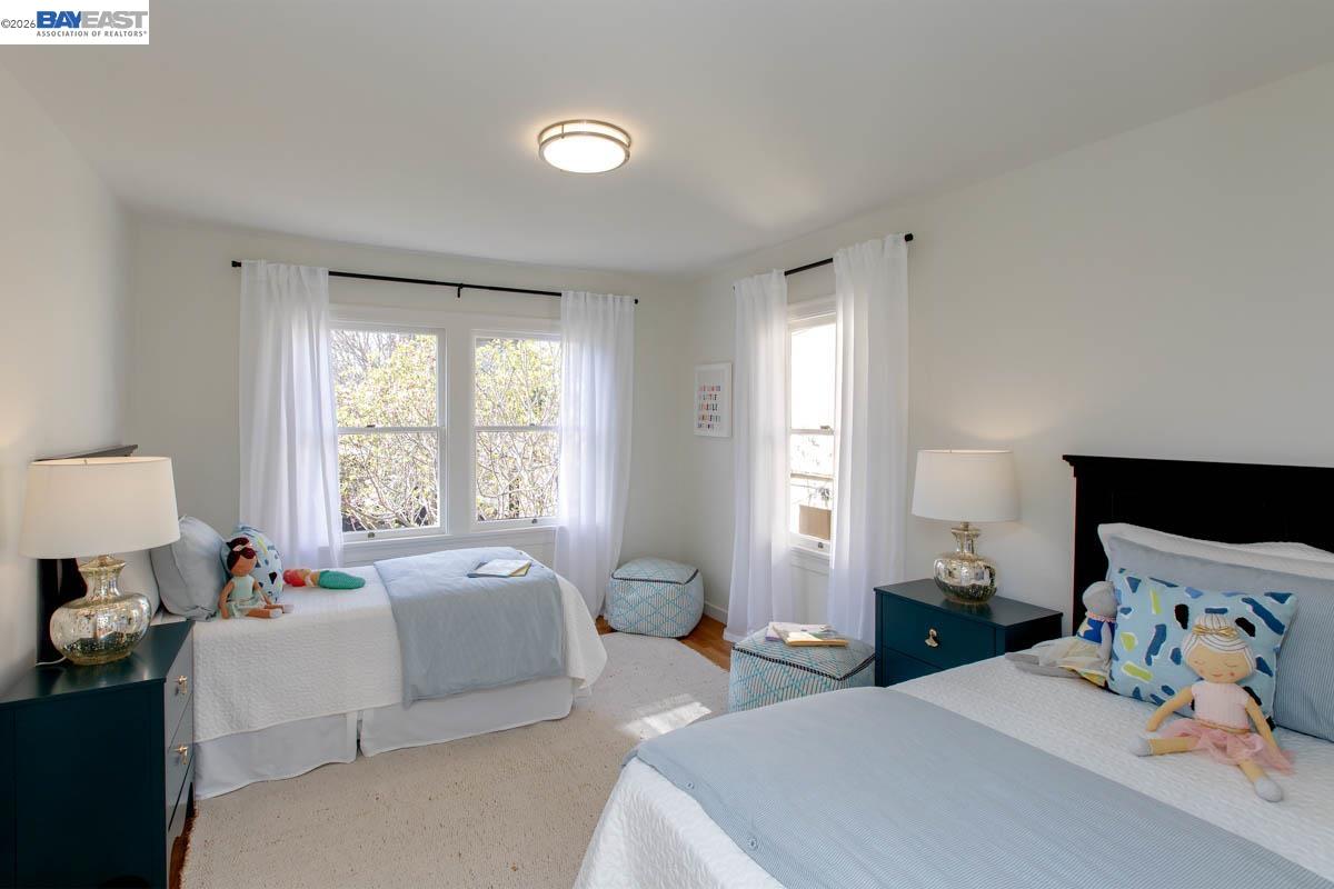 Detail Gallery Image 20 of 45 For 1321 Pearl St, Alameda,  CA 94501 - 3 Beds | 1 Baths