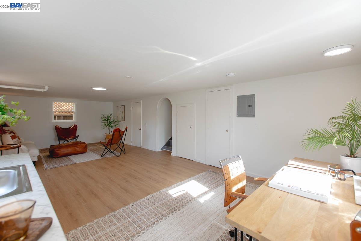 Detail Gallery Image 31 of 45 For 1321 Pearl St, Alameda,  CA 94501 - 3 Beds | 1 Baths