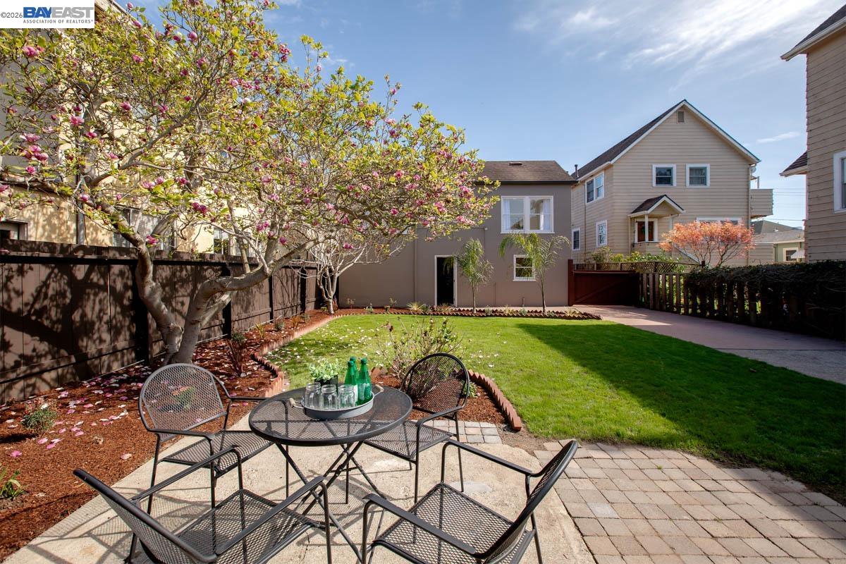 Detail Gallery Image 33 of 45 For 1321 Pearl St, Alameda,  CA 94501 - 3 Beds | 1 Baths