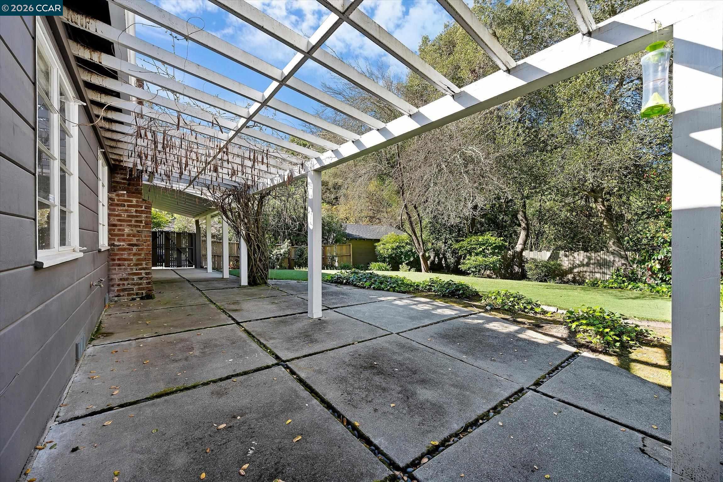 Detail Gallery Image 23 of 28 For 553 Miner Rd, Orinda,  CA 94563 - 3 Beds | 2 Baths