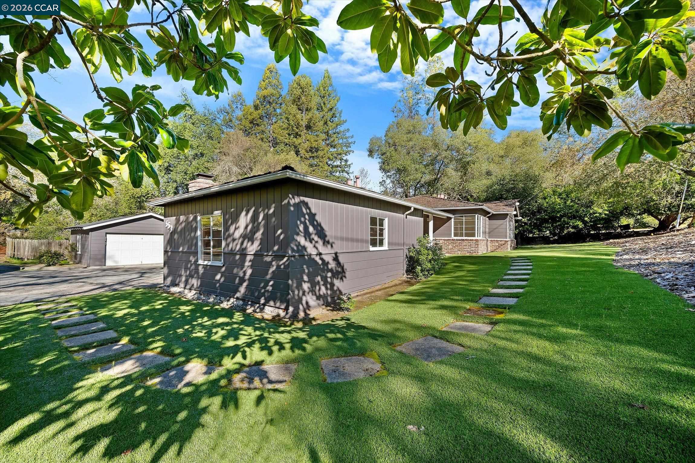 Detail Gallery Image 24 of 28 For 553 Miner Rd, Orinda,  CA 94563 - 3 Beds | 2 Baths