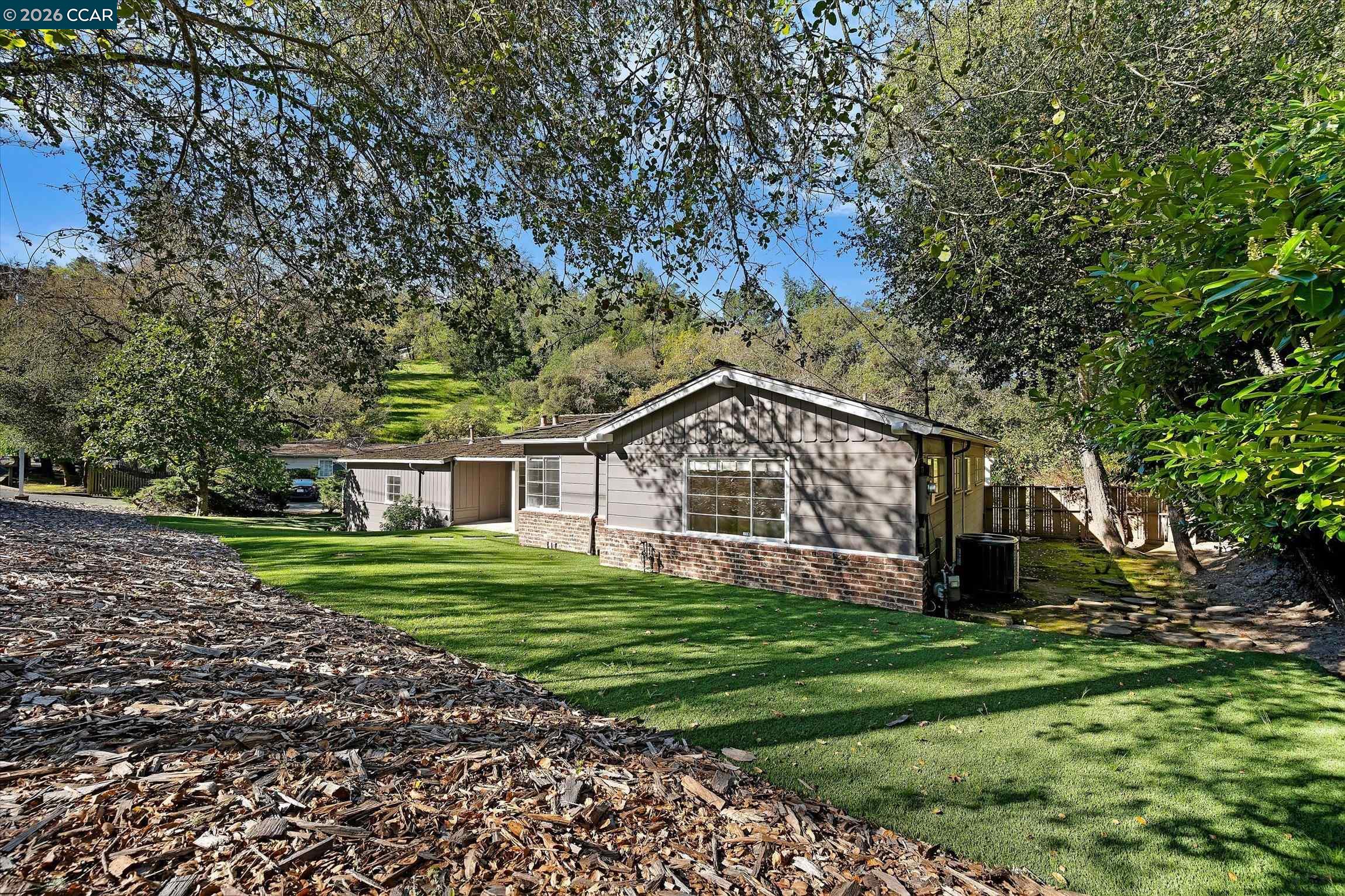 Detail Gallery Image 25 of 28 For 553 Miner Rd, Orinda,  CA 94563 - 3 Beds | 2 Baths