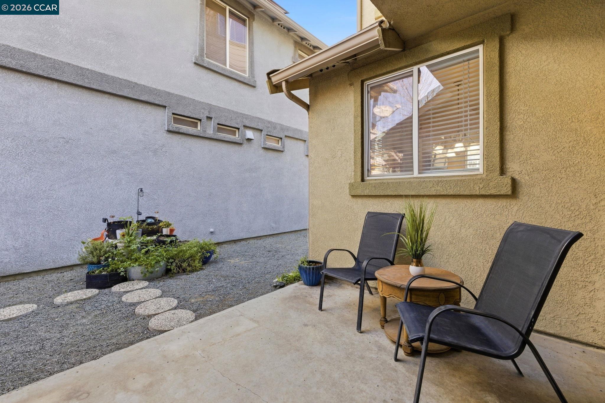 Detail Gallery Image 9 of 22 For 922 Oxford Ln, Brentwood,  CA 94513 - 3 Beds | 2/1 Baths