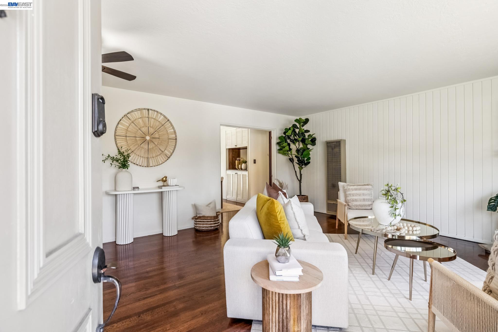 Detail Gallery Image 3 of 58 For 18810 Madison Ave, Castro Valley,  CA 94546 - 2 Beds | 1 Baths