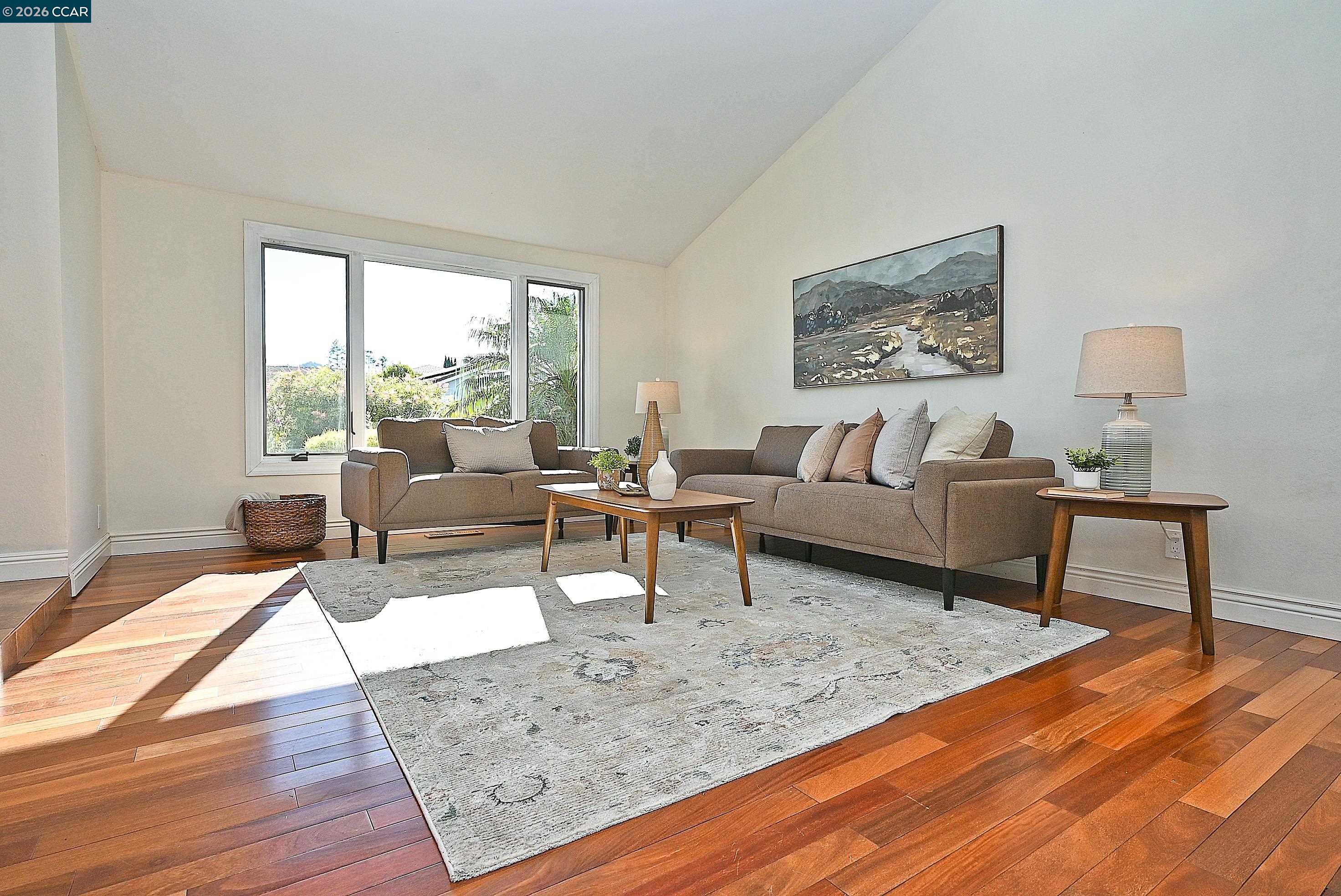 Detail Gallery Image 8 of 46 For 5091 Saint Celestine Court, Concord,  CA 94521 - 4 Beds | 2/1 Baths